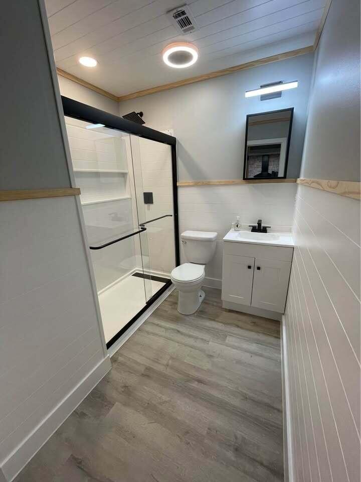 BAYVIEW WATERS CONDO - Residential Lease