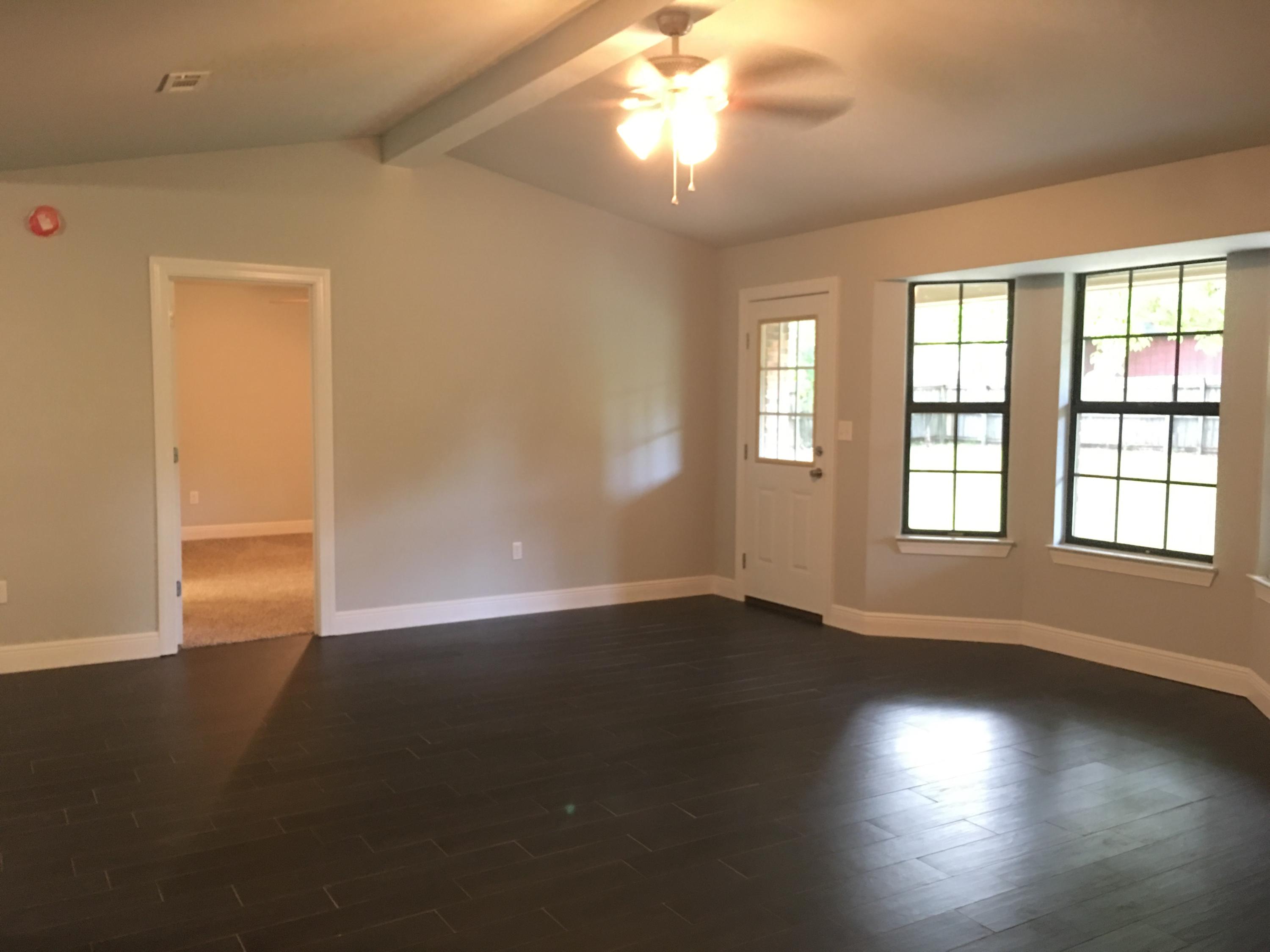 COUNTRYVIEW ESTATES 3RD ADDN - Residential