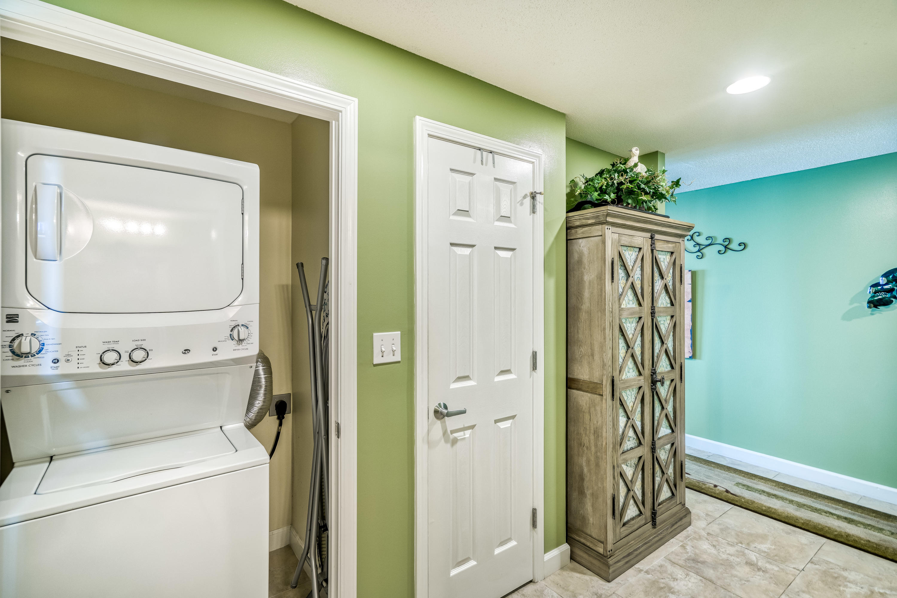 STERLING REEF - Residential