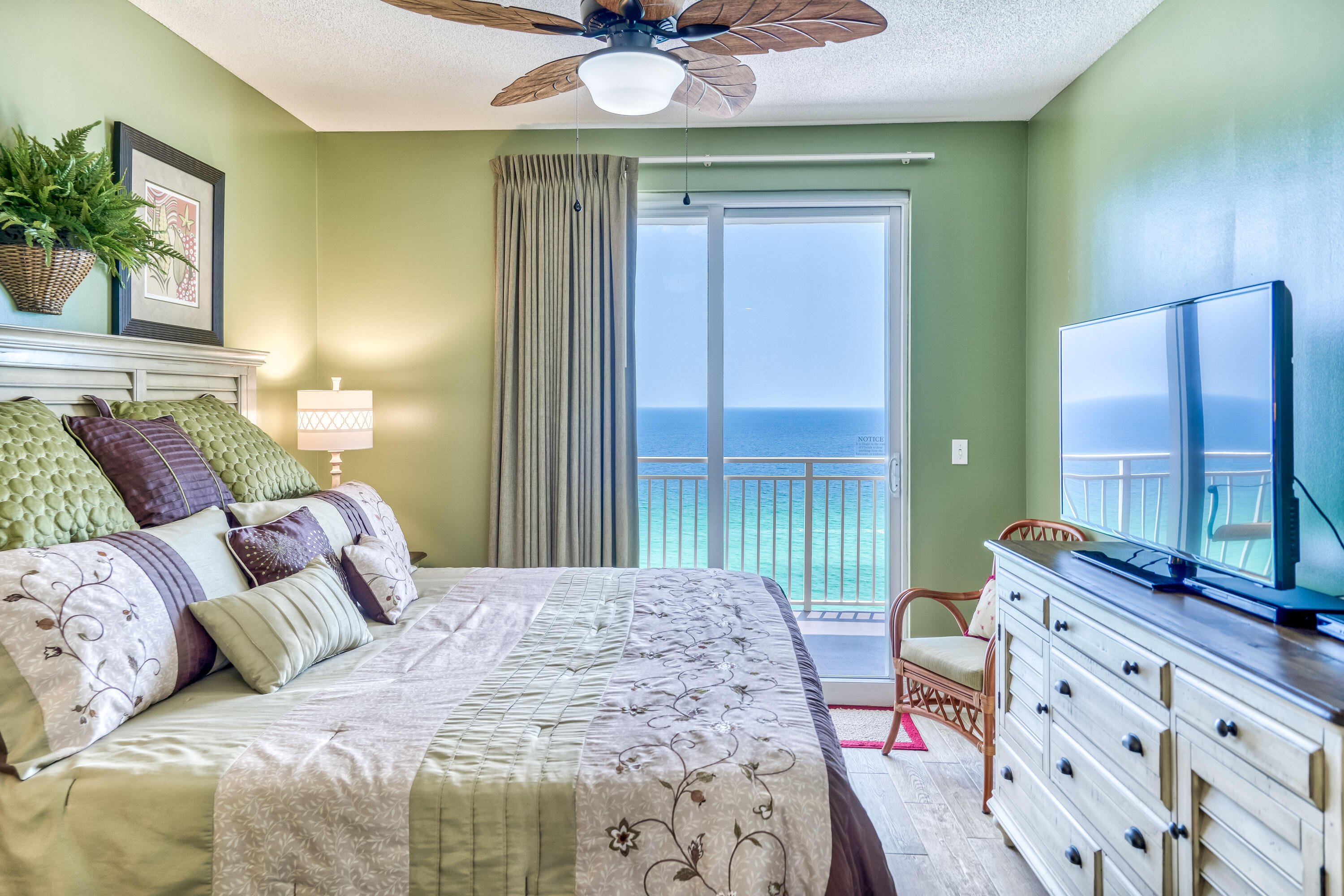 STERLING REEF - Residential