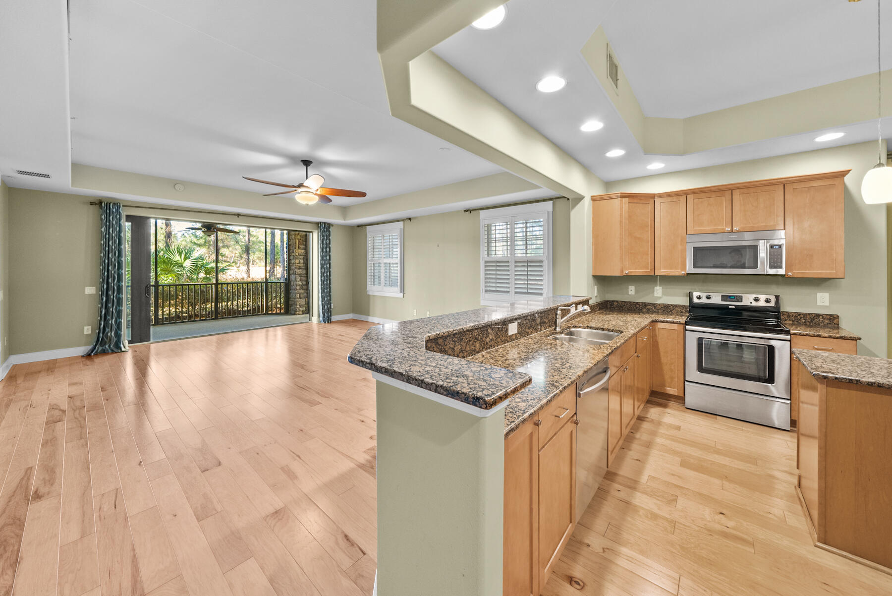 WILD HERON - CLUBSIDE II - Residential