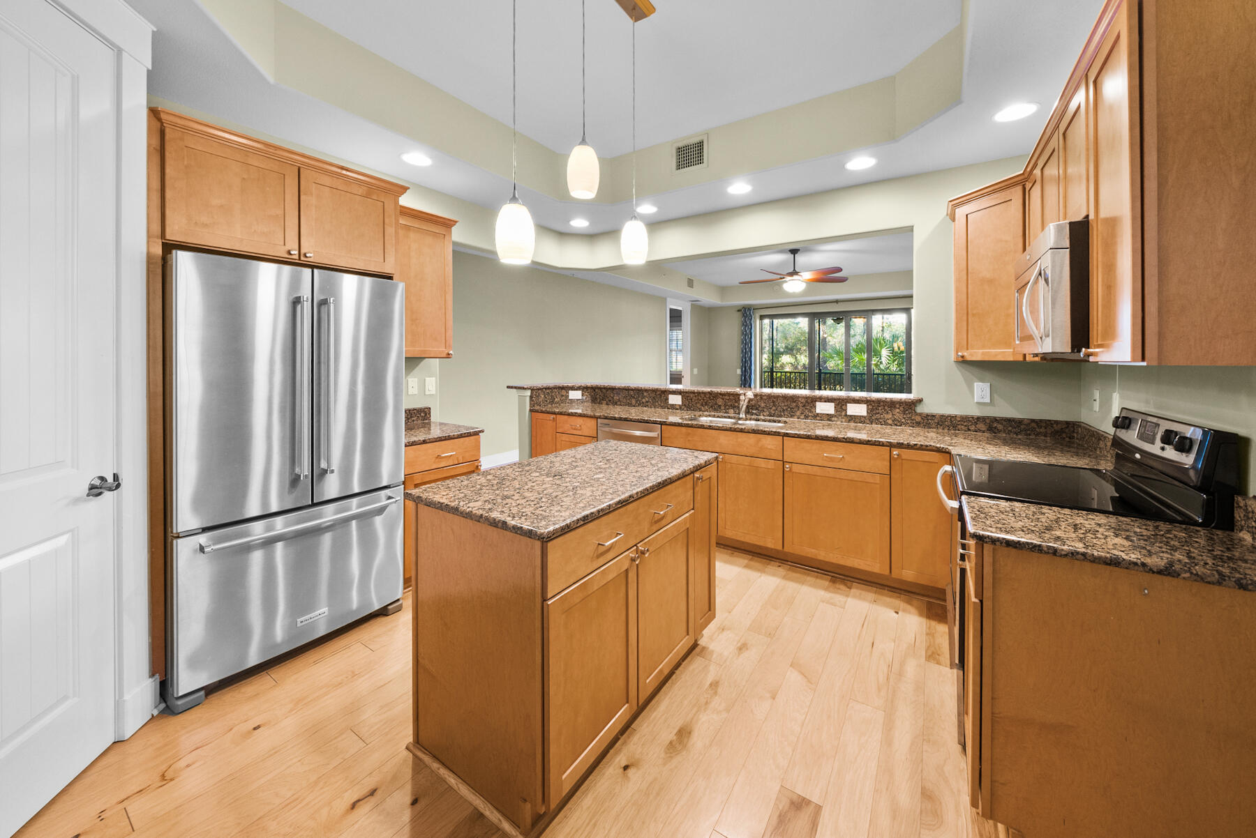 WILD HERON - CLUBSIDE II - Residential