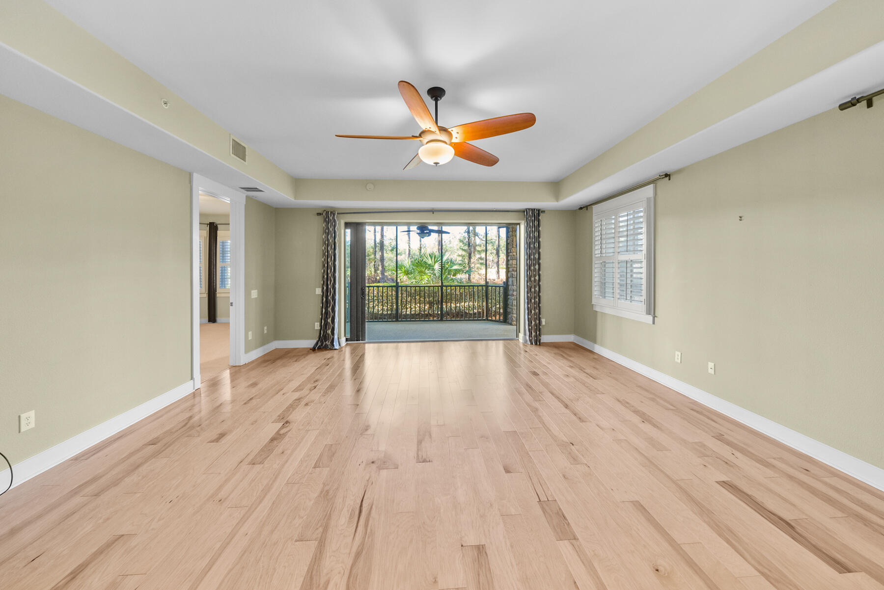 WILD HERON - CLUBSIDE II - Residential