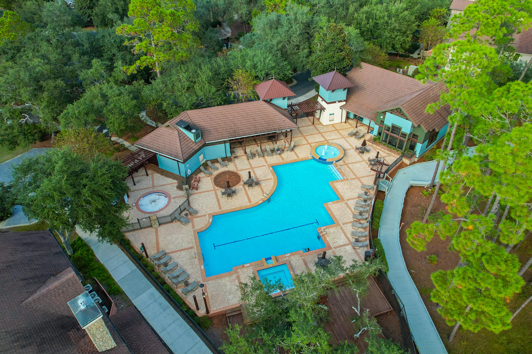 WILD HERON - CLUBSIDE II - Residential