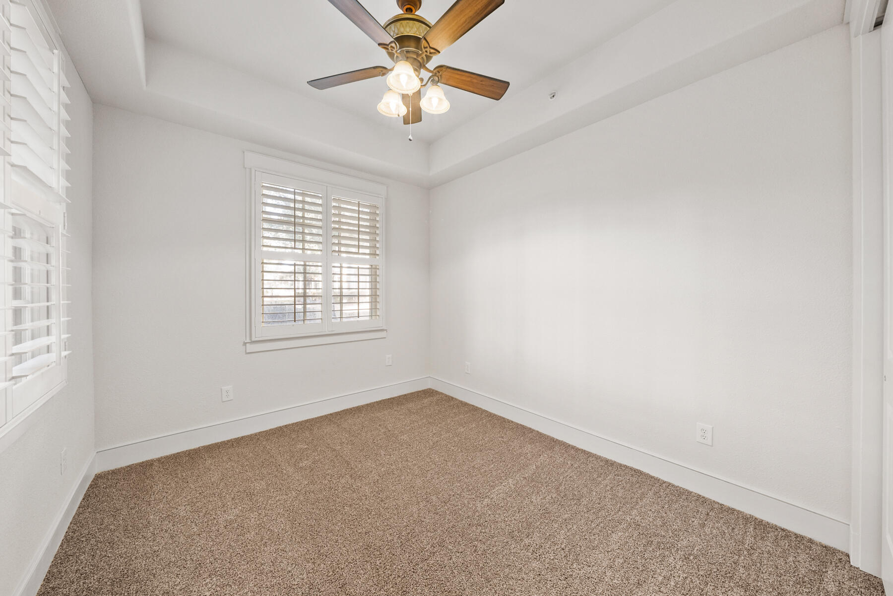 WILD HERON - CLUBSIDE II - Residential