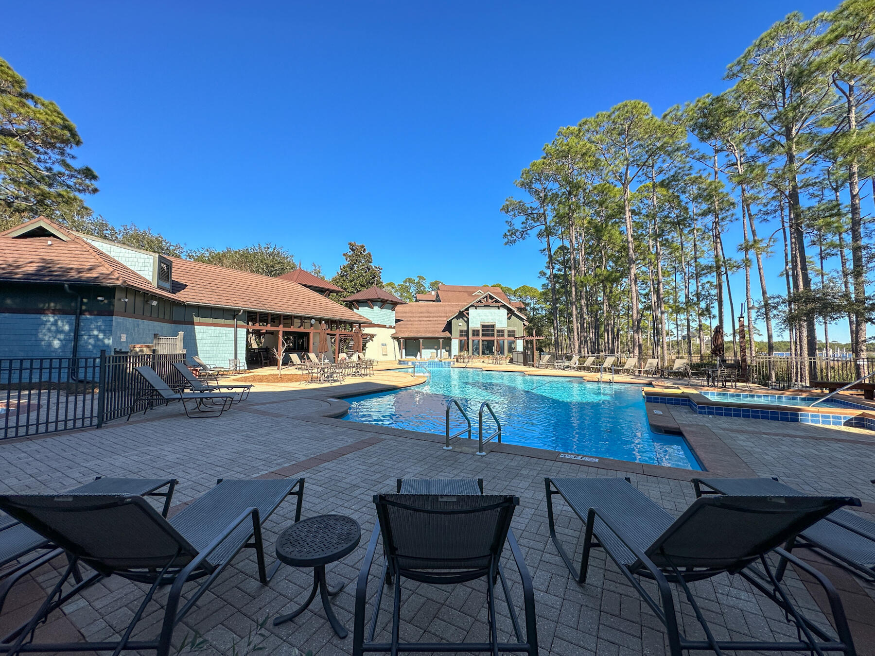 WILD HERON - CLUBSIDE II - Residential