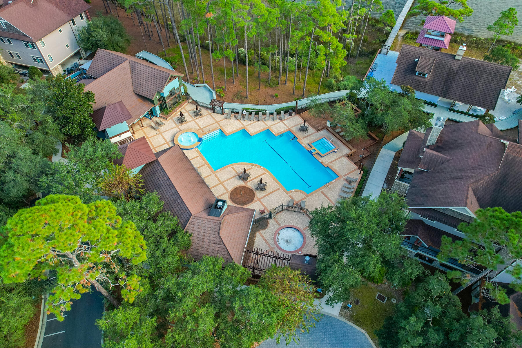 WILD HERON - CLUBSIDE II - Residential