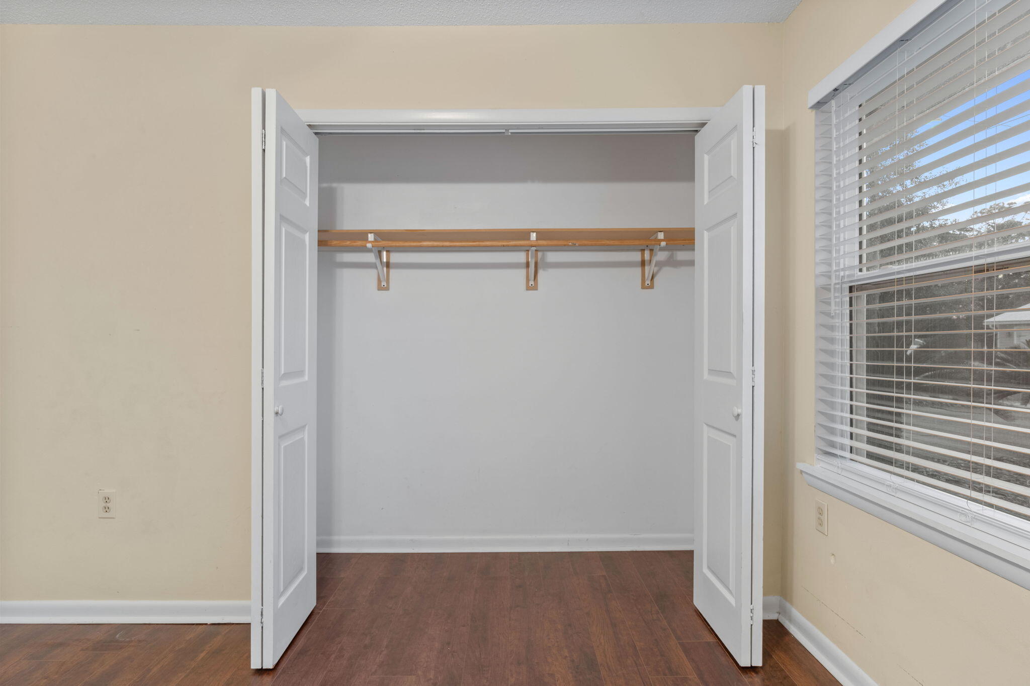 REGENCY PARK - Residential