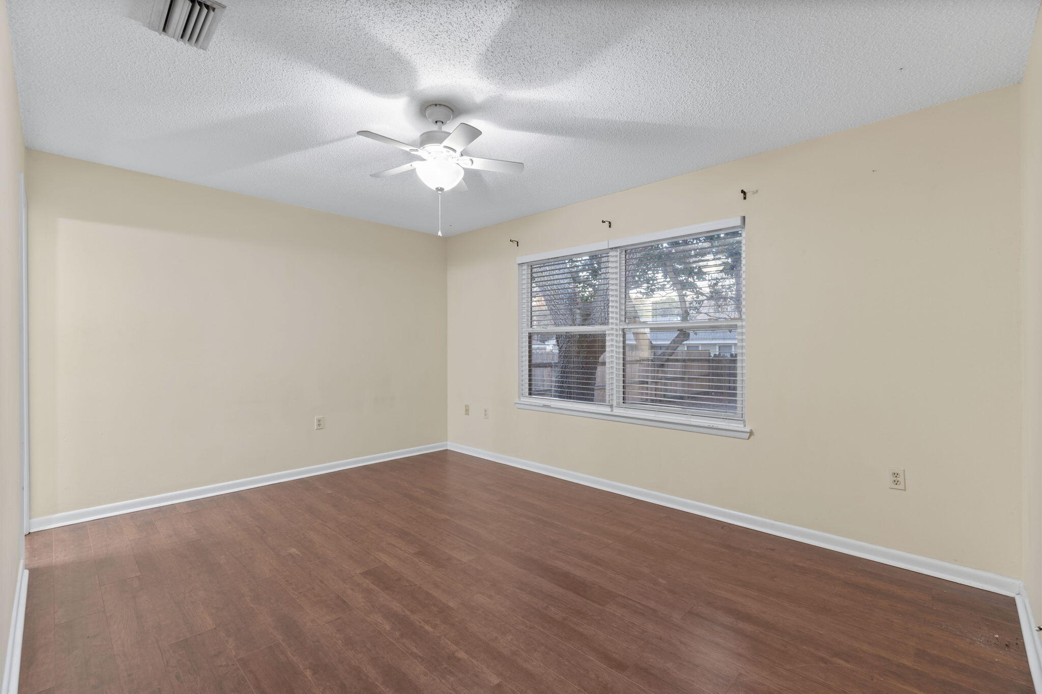 REGENCY PARK - Residential