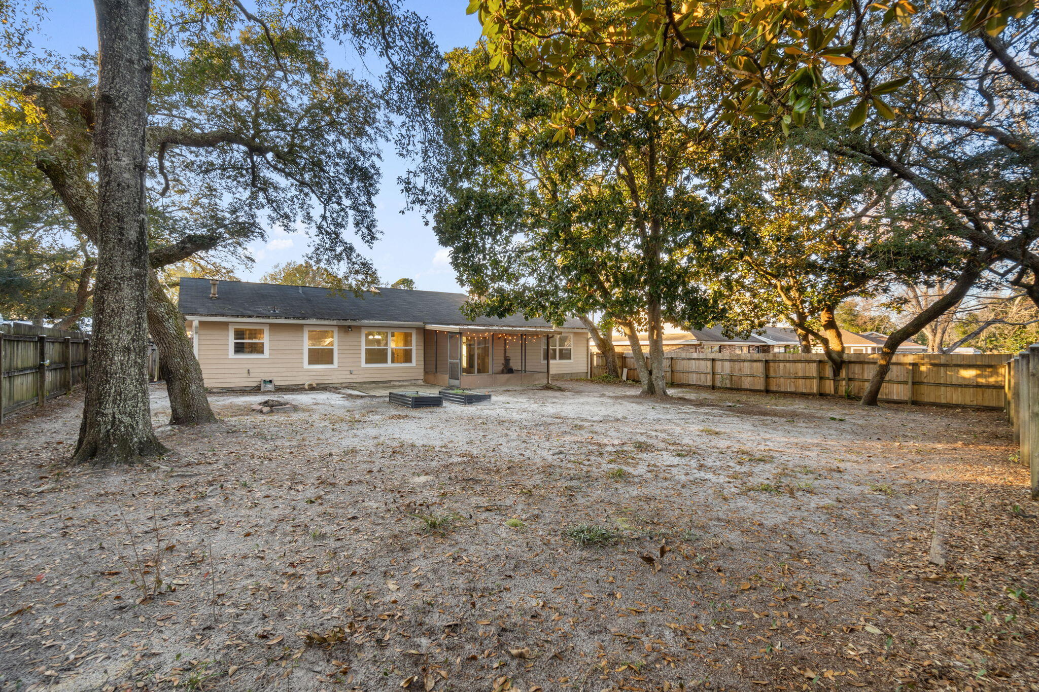 REGENCY PARK - Residential