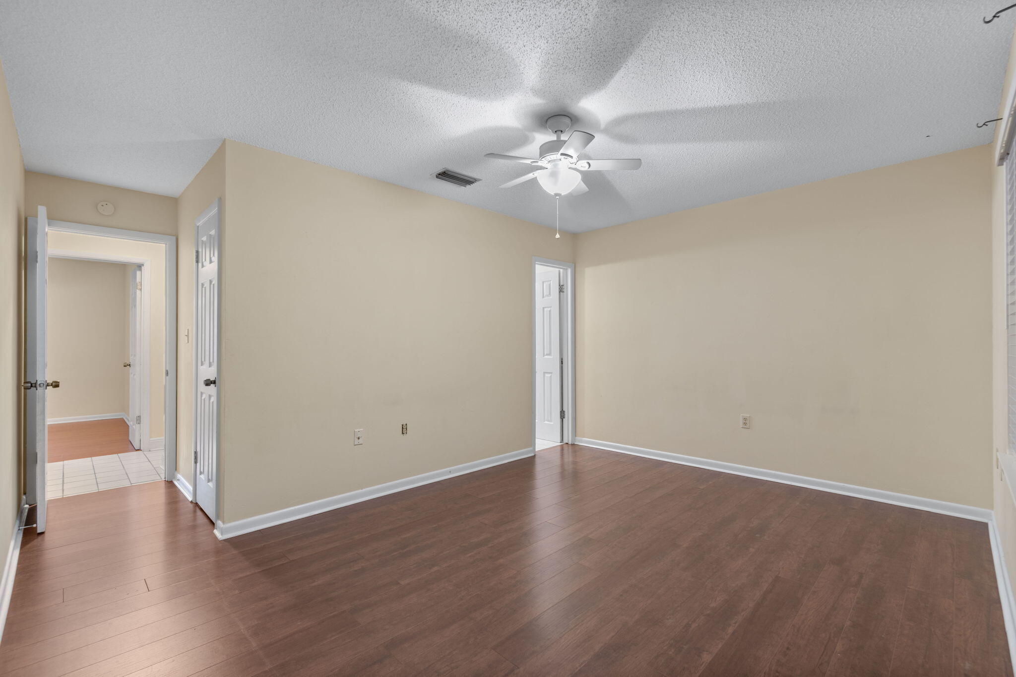 REGENCY PARK - Residential