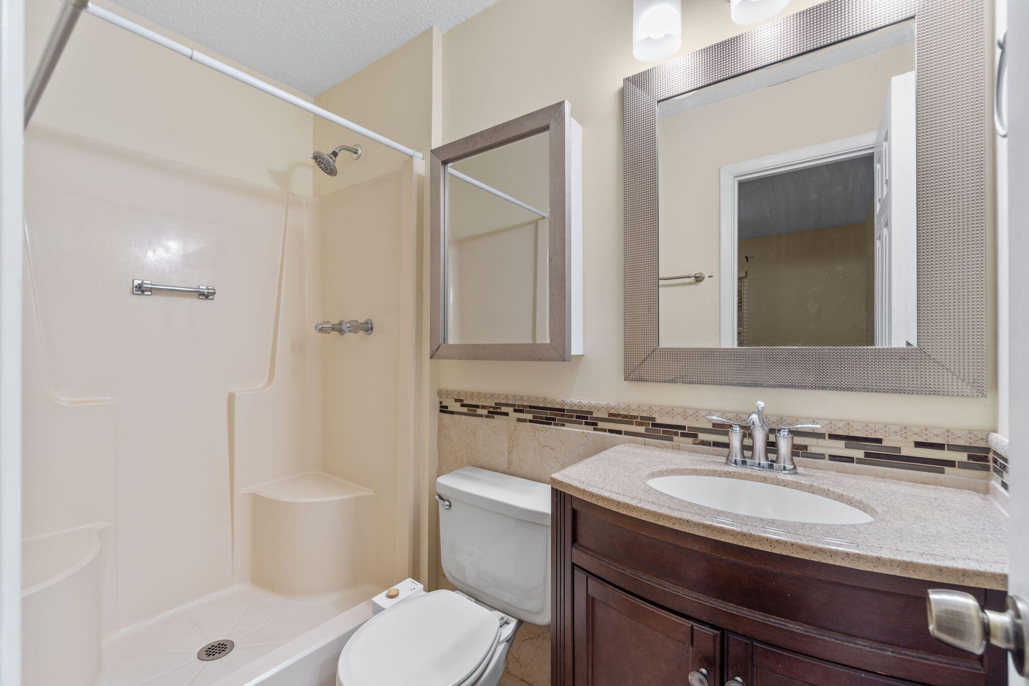 REGENCY PARK - Residential