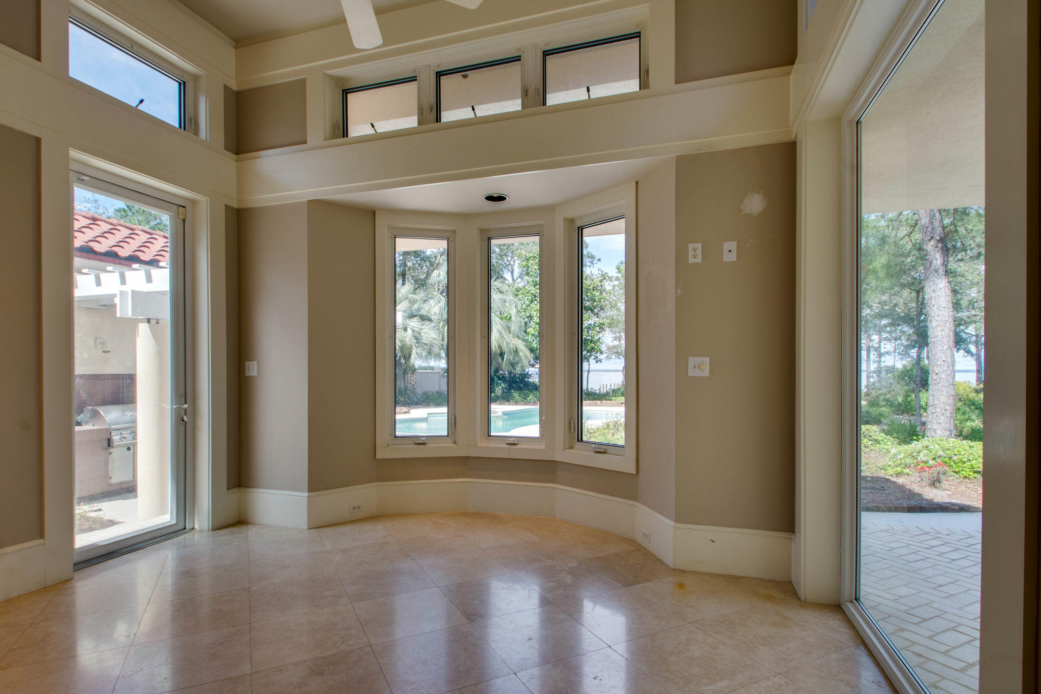 EMERALD BAY WEST - Residential