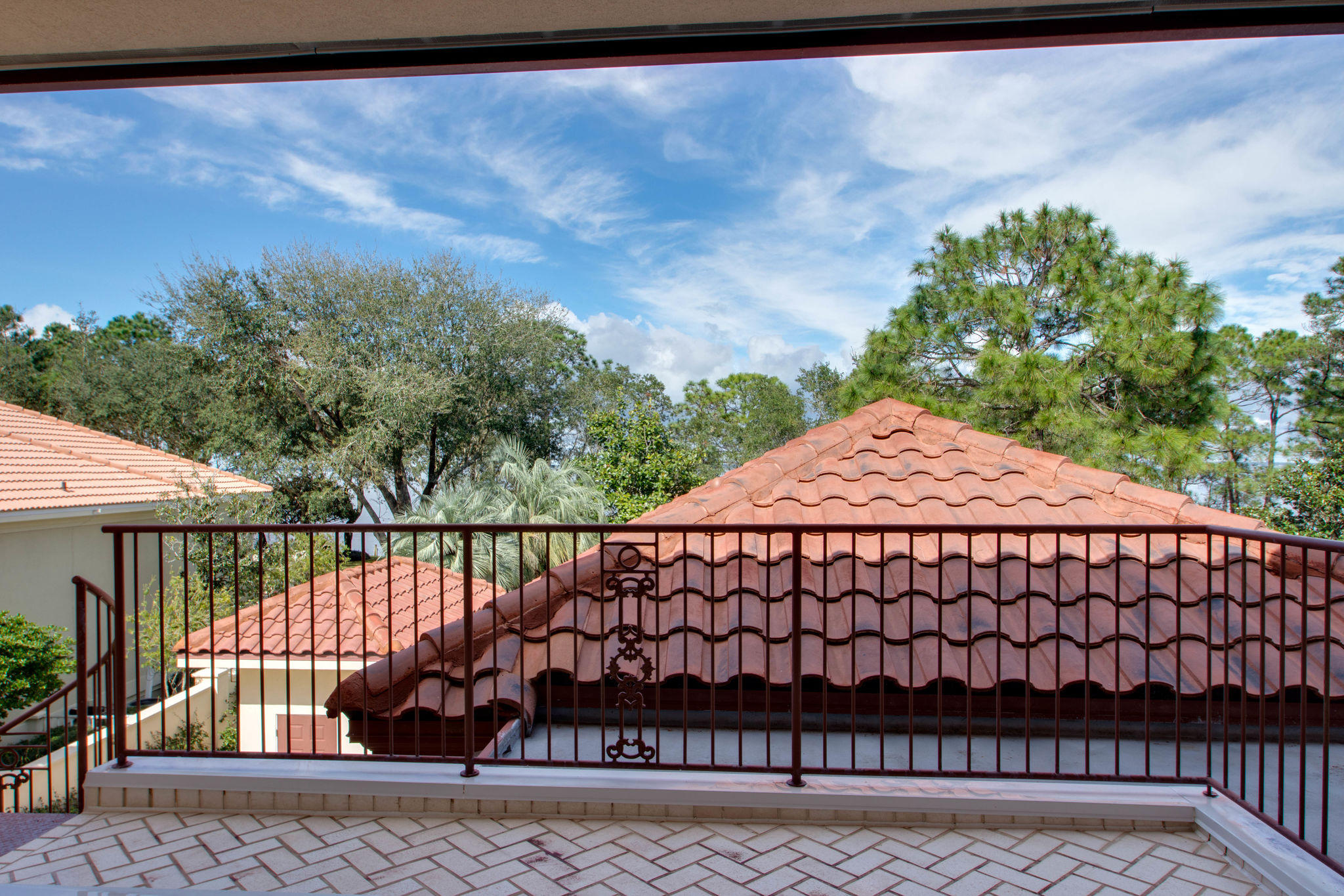 EMERALD BAY WEST - Residential