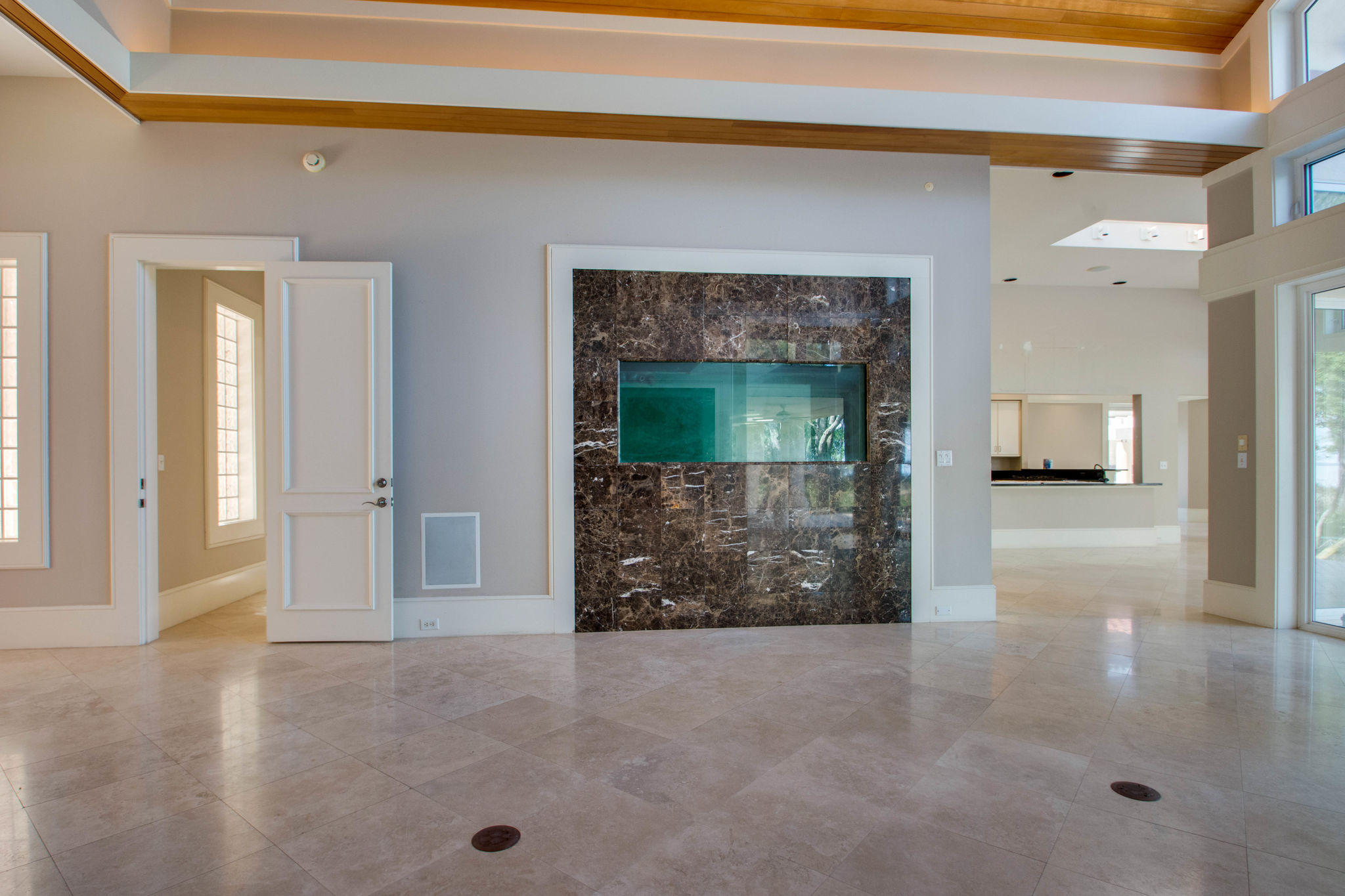 EMERALD BAY WEST - Residential