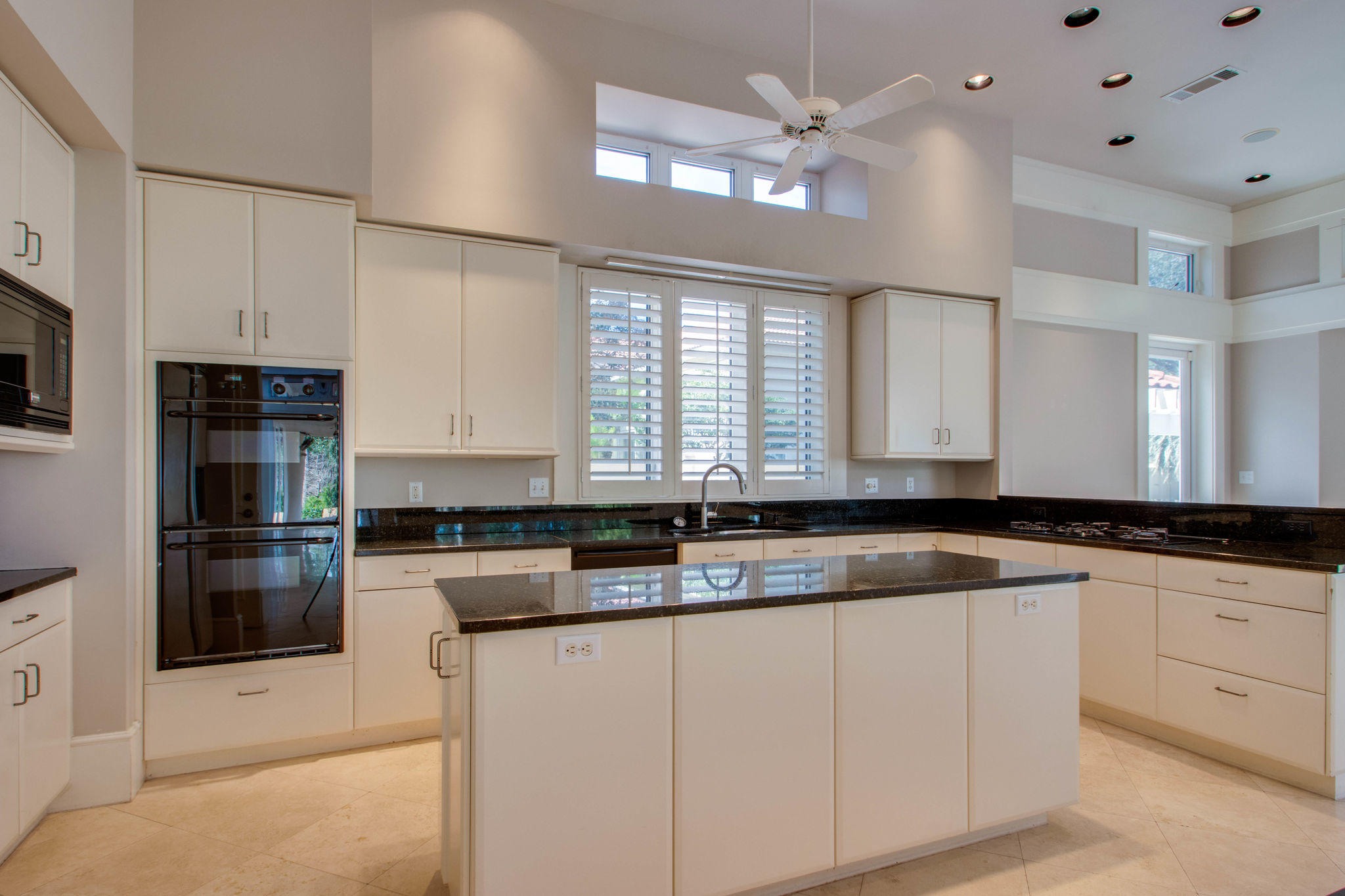 EMERALD BAY WEST - Residential