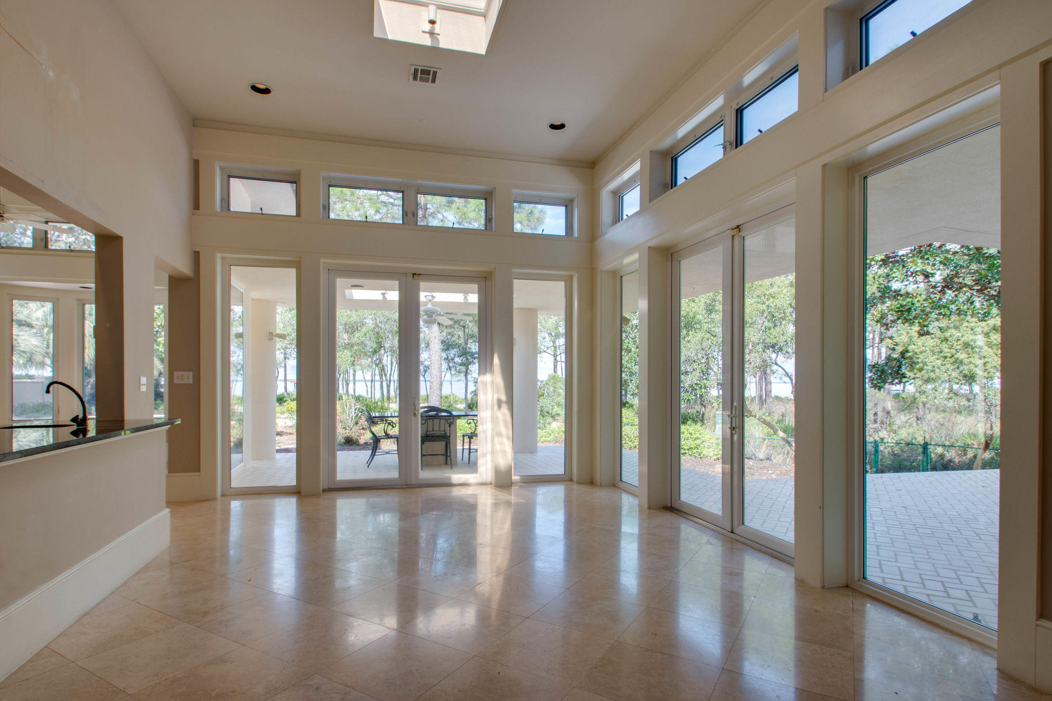 EMERALD BAY WEST - Residential