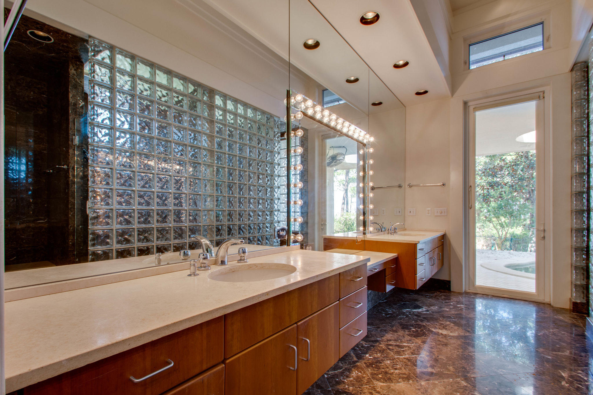 EMERALD BAY WEST - Residential