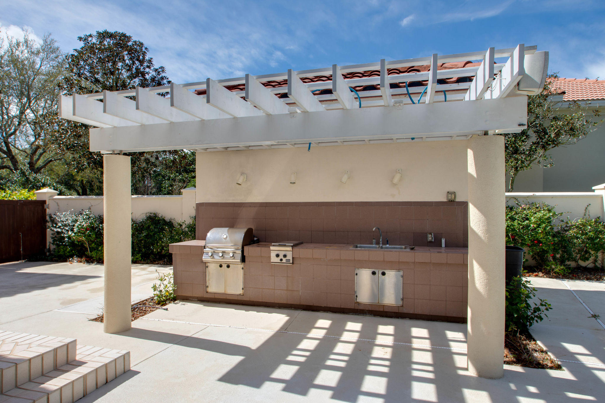 EMERALD BAY WEST - Residential