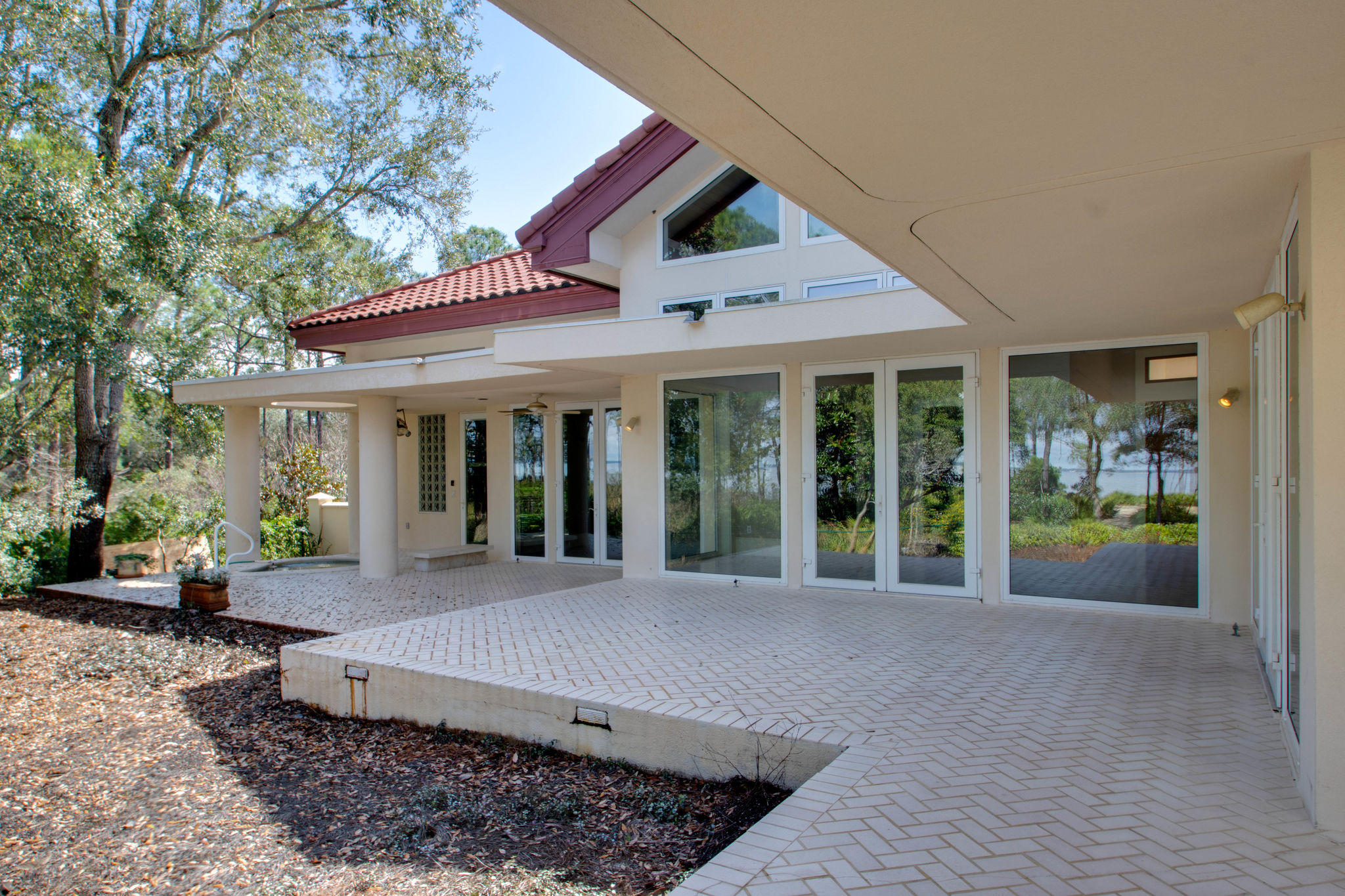 EMERALD BAY WEST - Residential