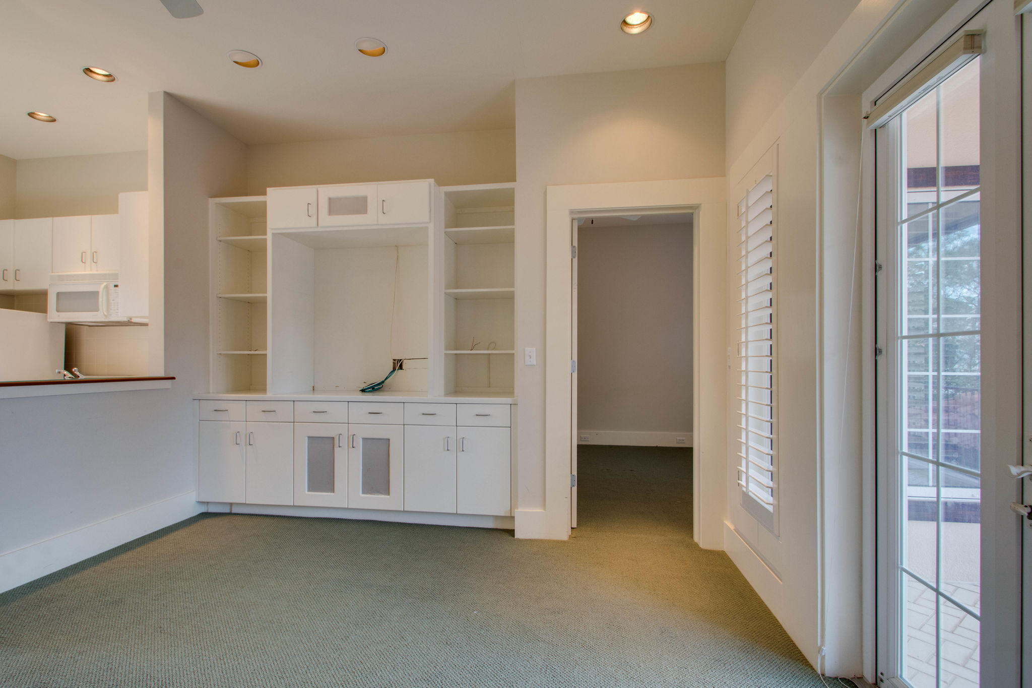 EMERALD BAY WEST - Residential