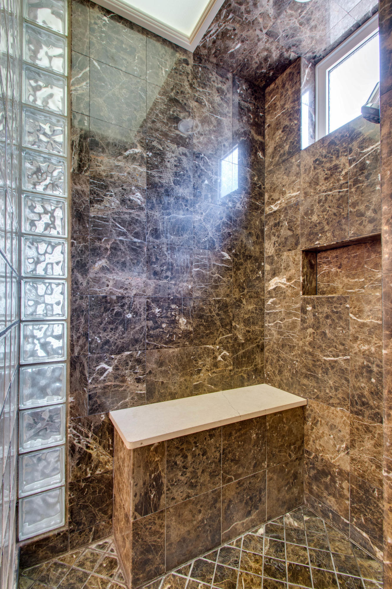 EMERALD BAY WEST - Residential