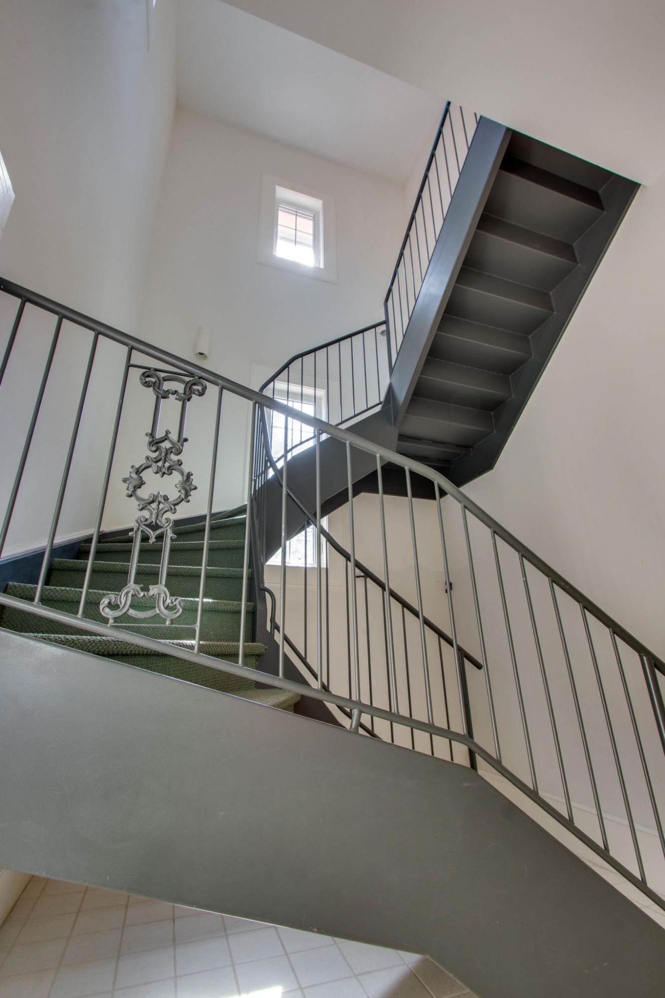 EMERALD BAY WEST - Residential