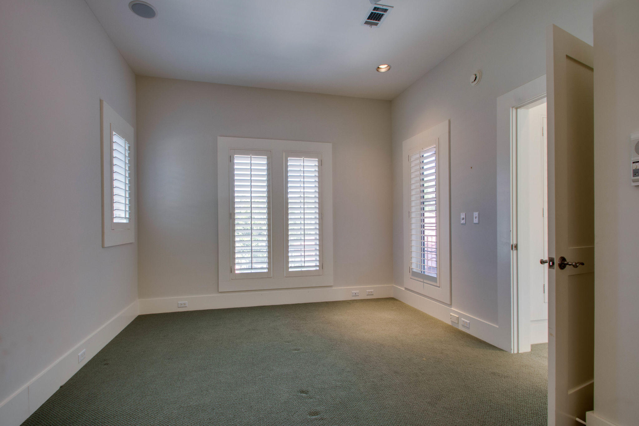 EMERALD BAY WEST - Residential