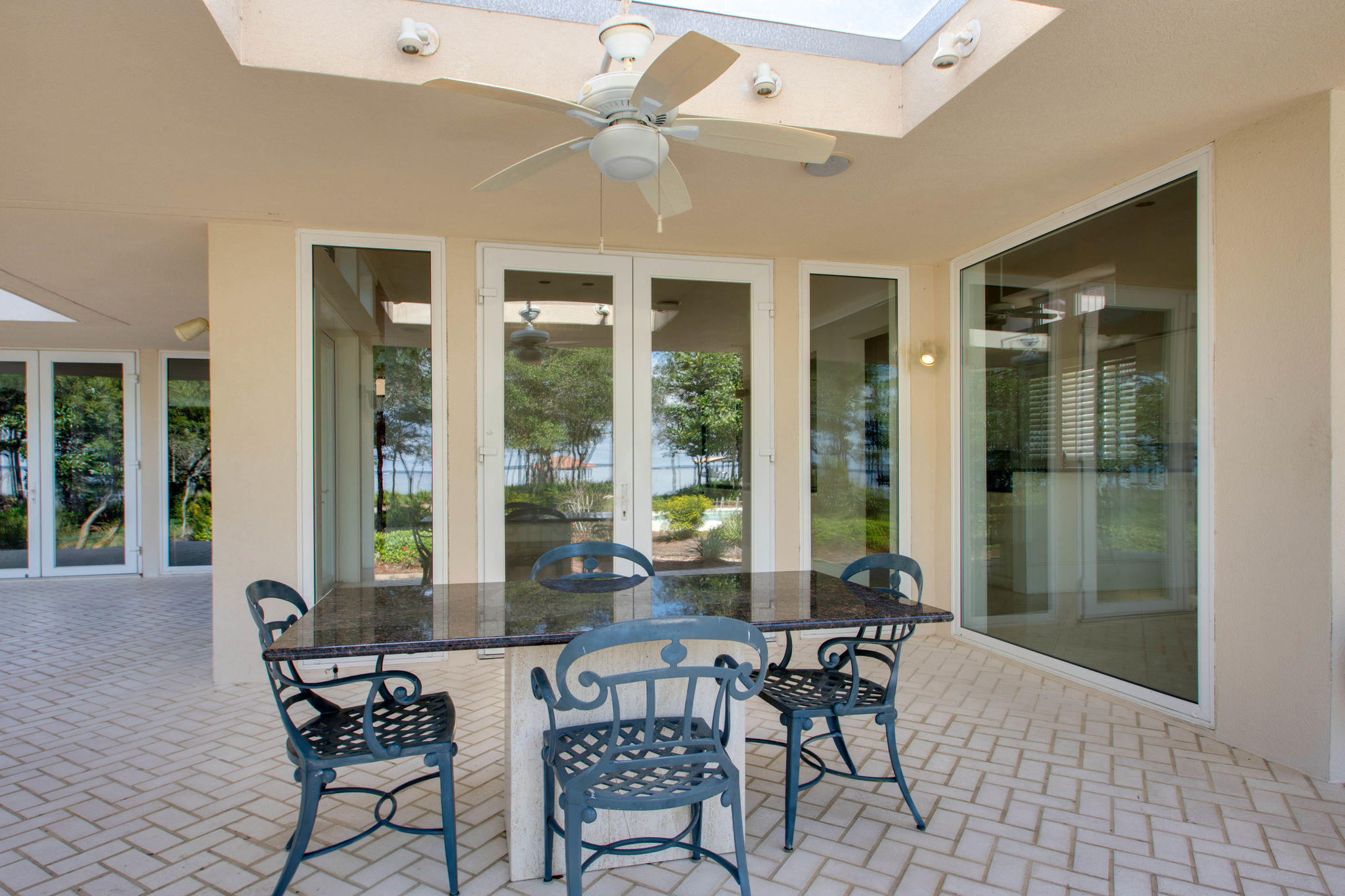 EMERALD BAY WEST - Residential