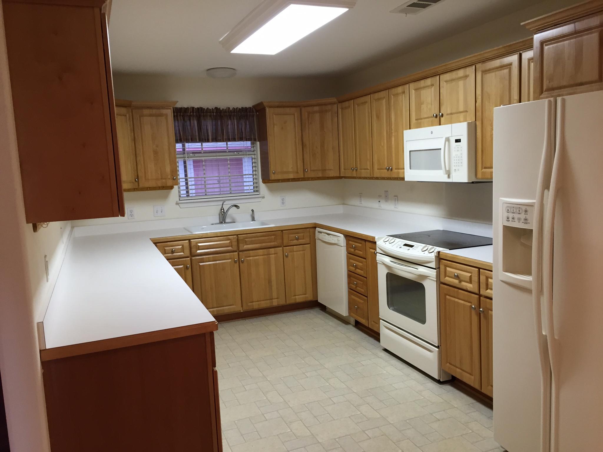 HOLLEY BY THE SEA - Residential