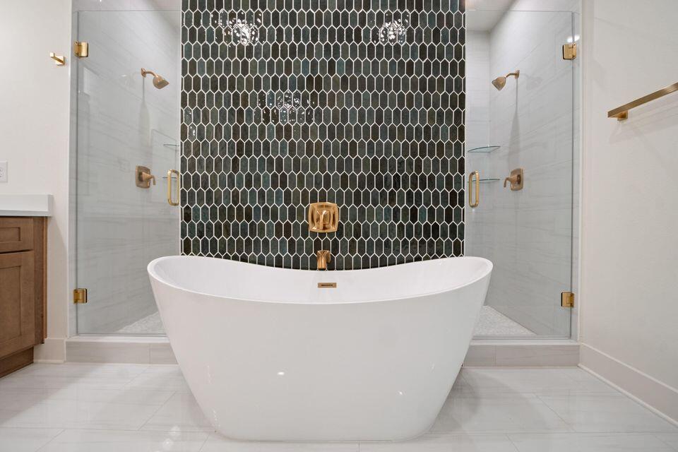 BELLA VISTA HEIGHTS - Residential