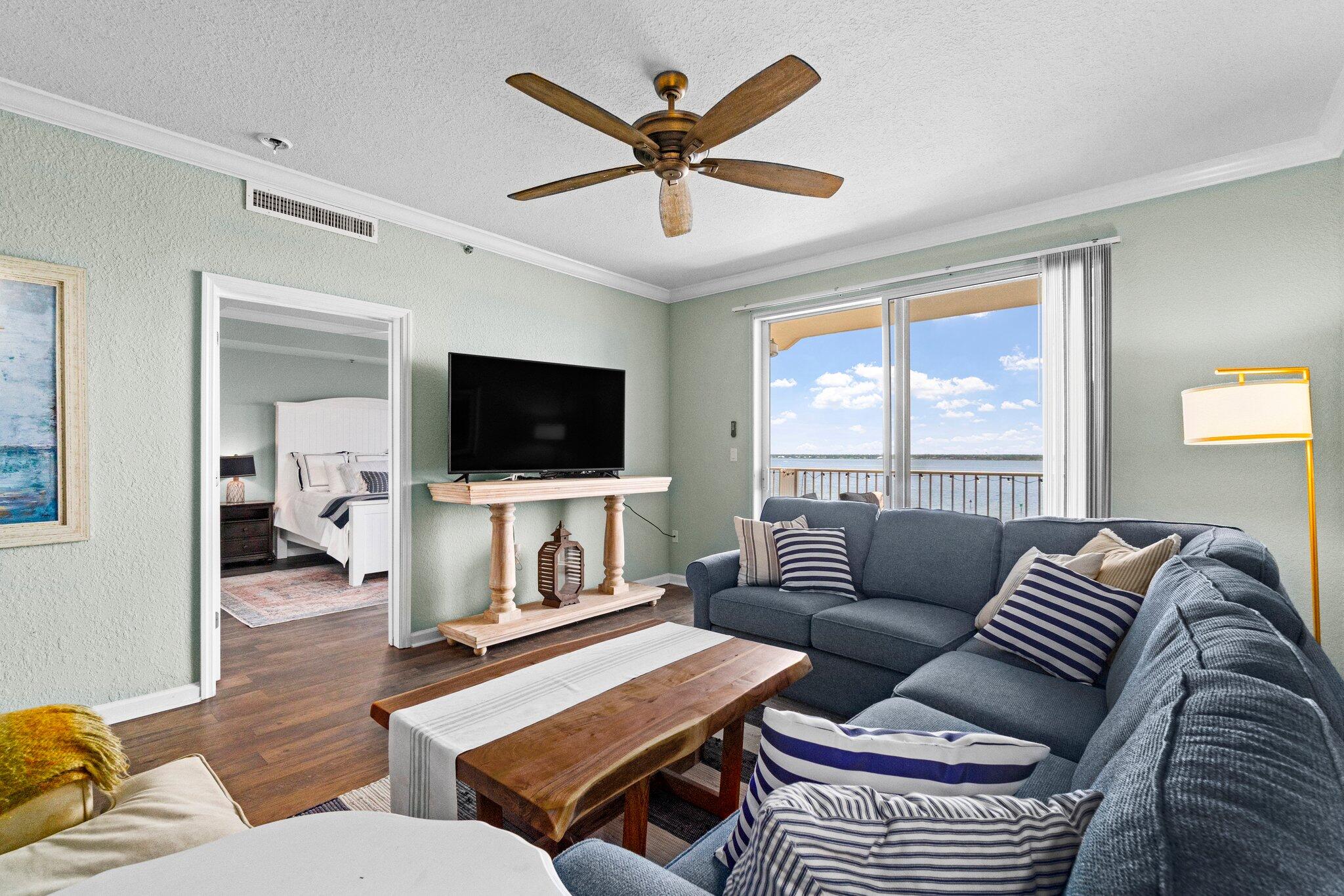 Hibiscus By The Bay - Residential