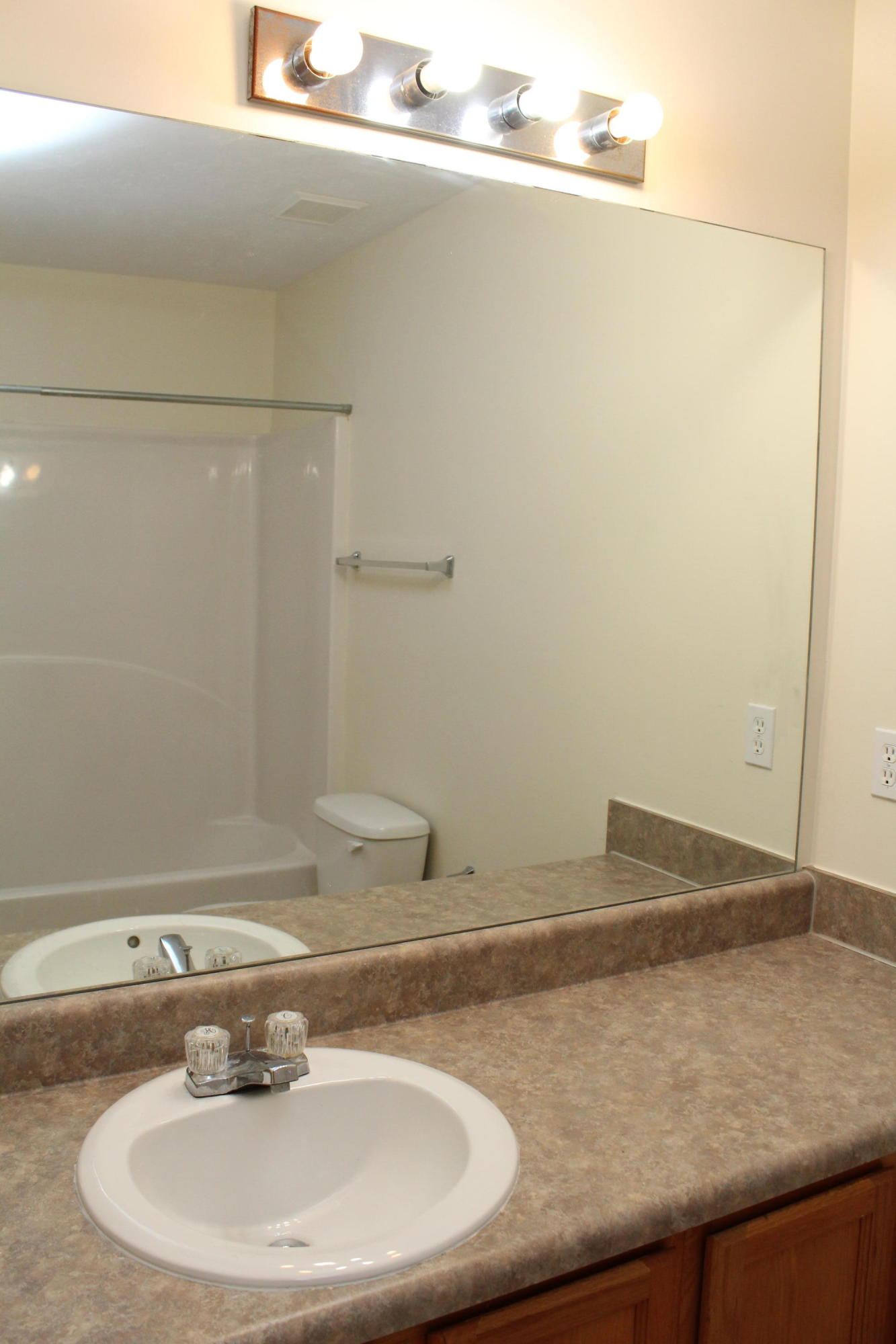 ROLLING PINES - Residential