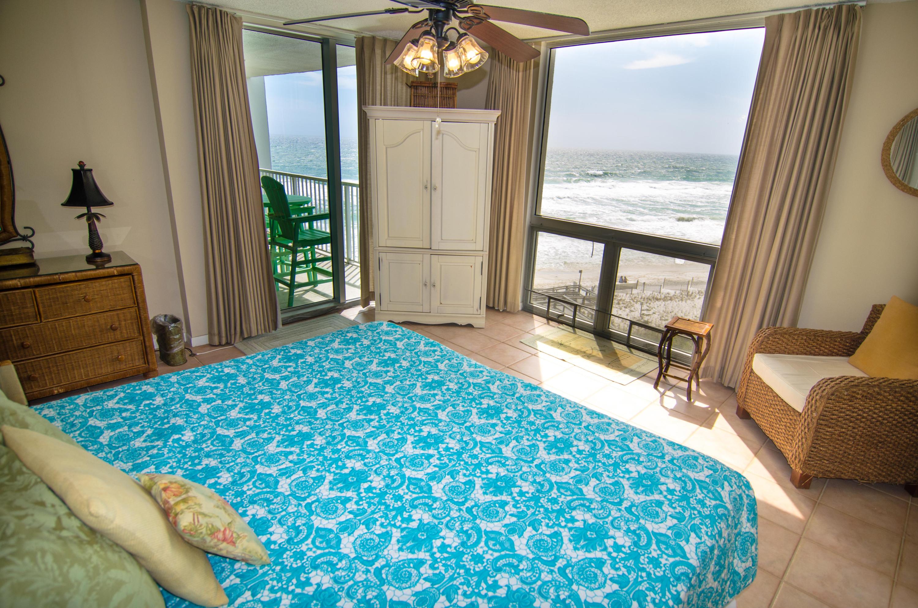 SHORELINE TOWERS 1 - Residential