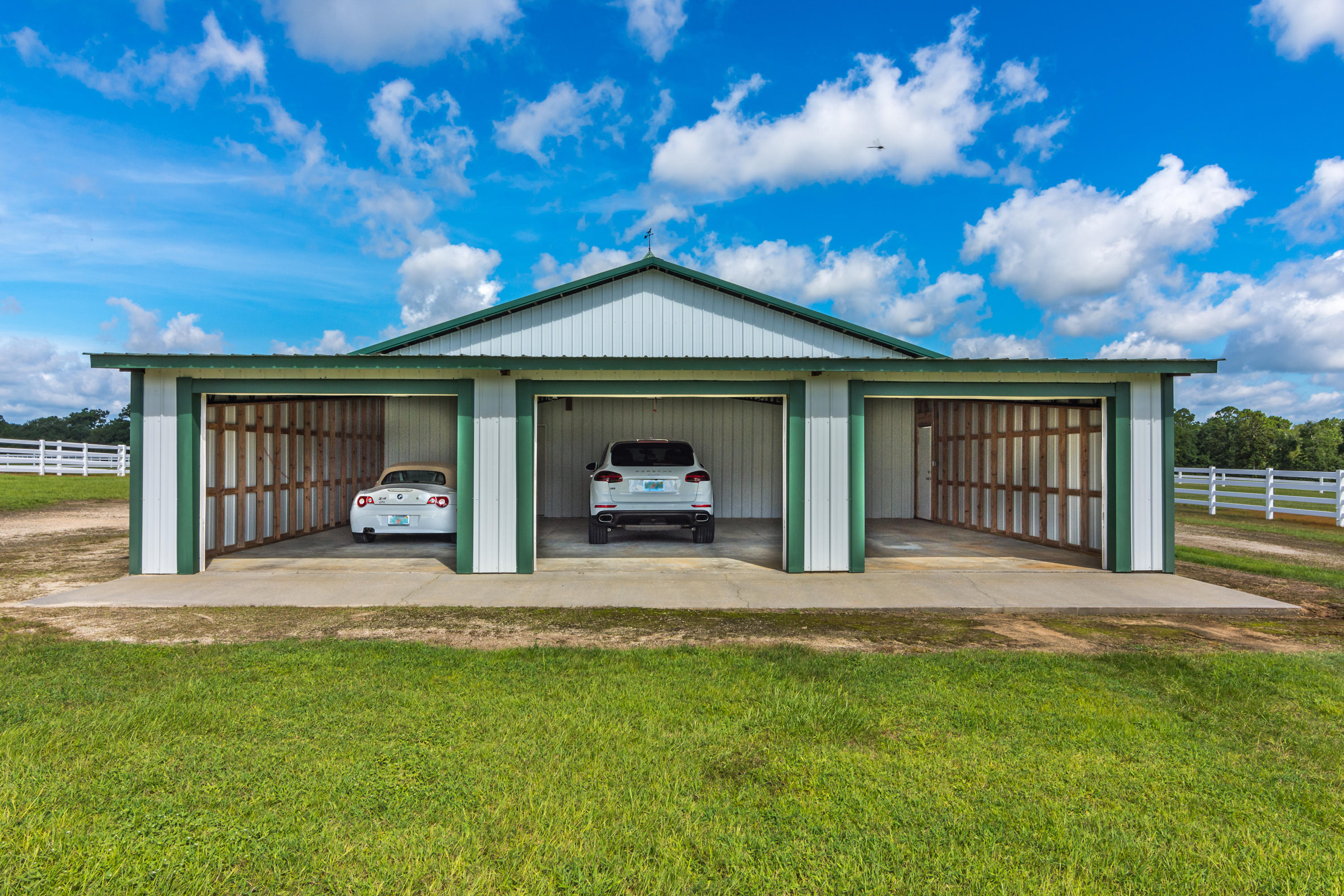 NO RECORDED SUBDIVISION - Residential