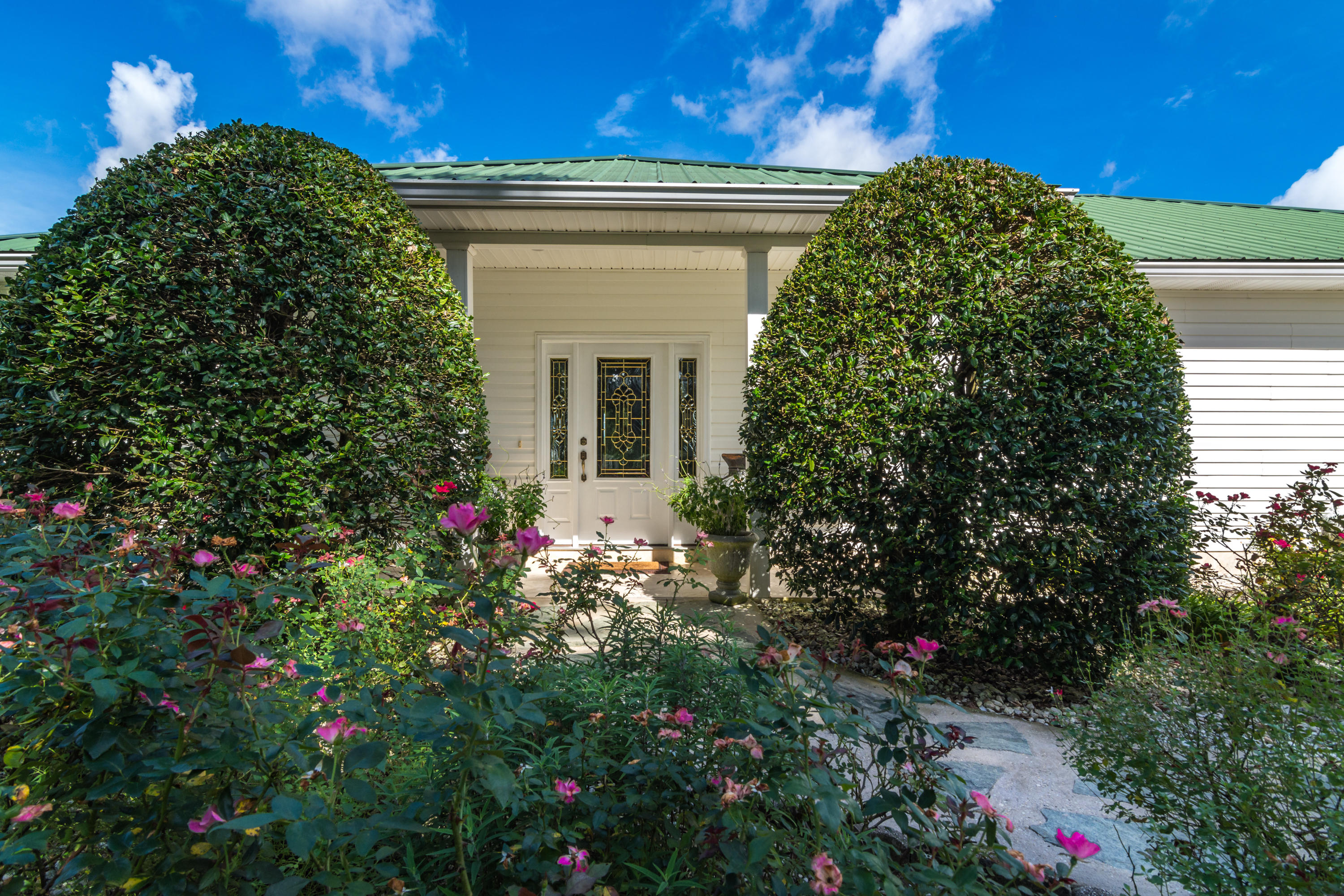 NO RECORDED SUBDIVISION - Residential