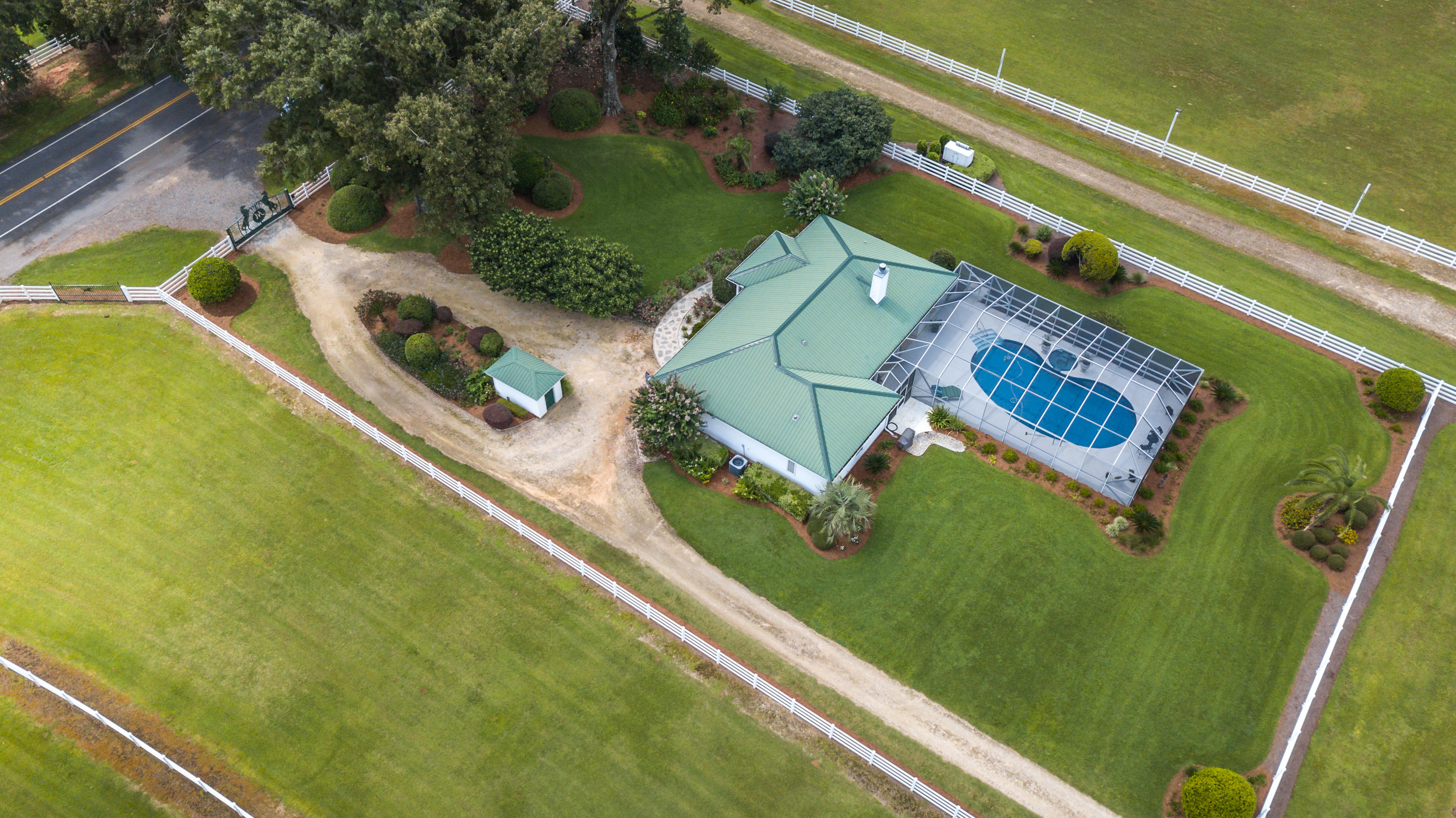 NO RECORDED SUBDIVISION - Residential