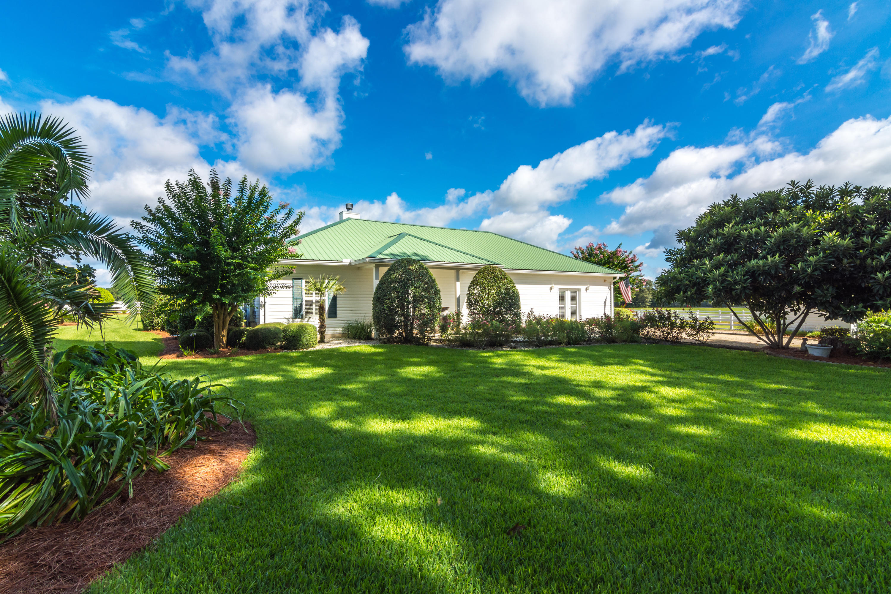 NO RECORDED SUBDIVISION - Residential