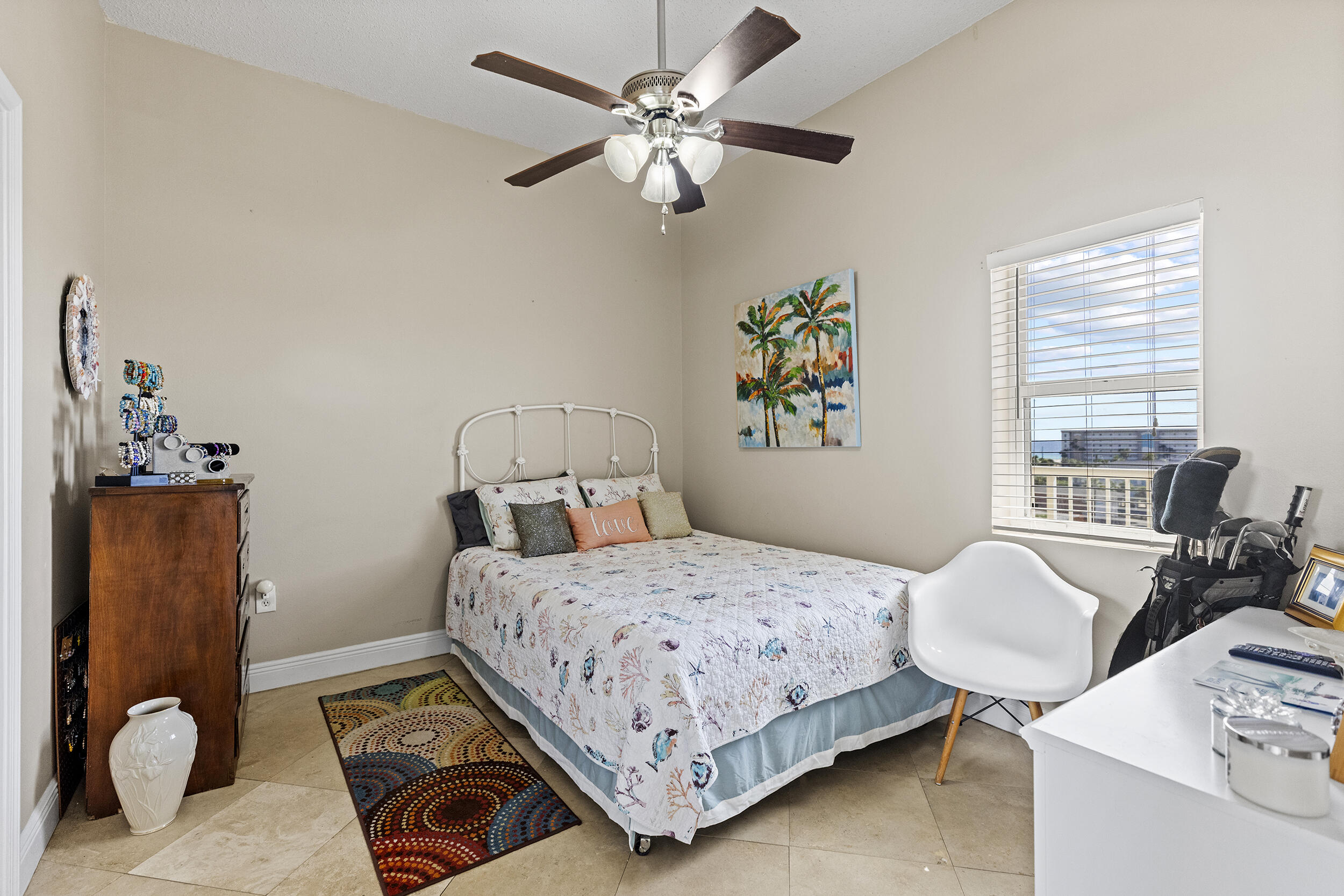 PALM COURT YACHT CLUB - Residential