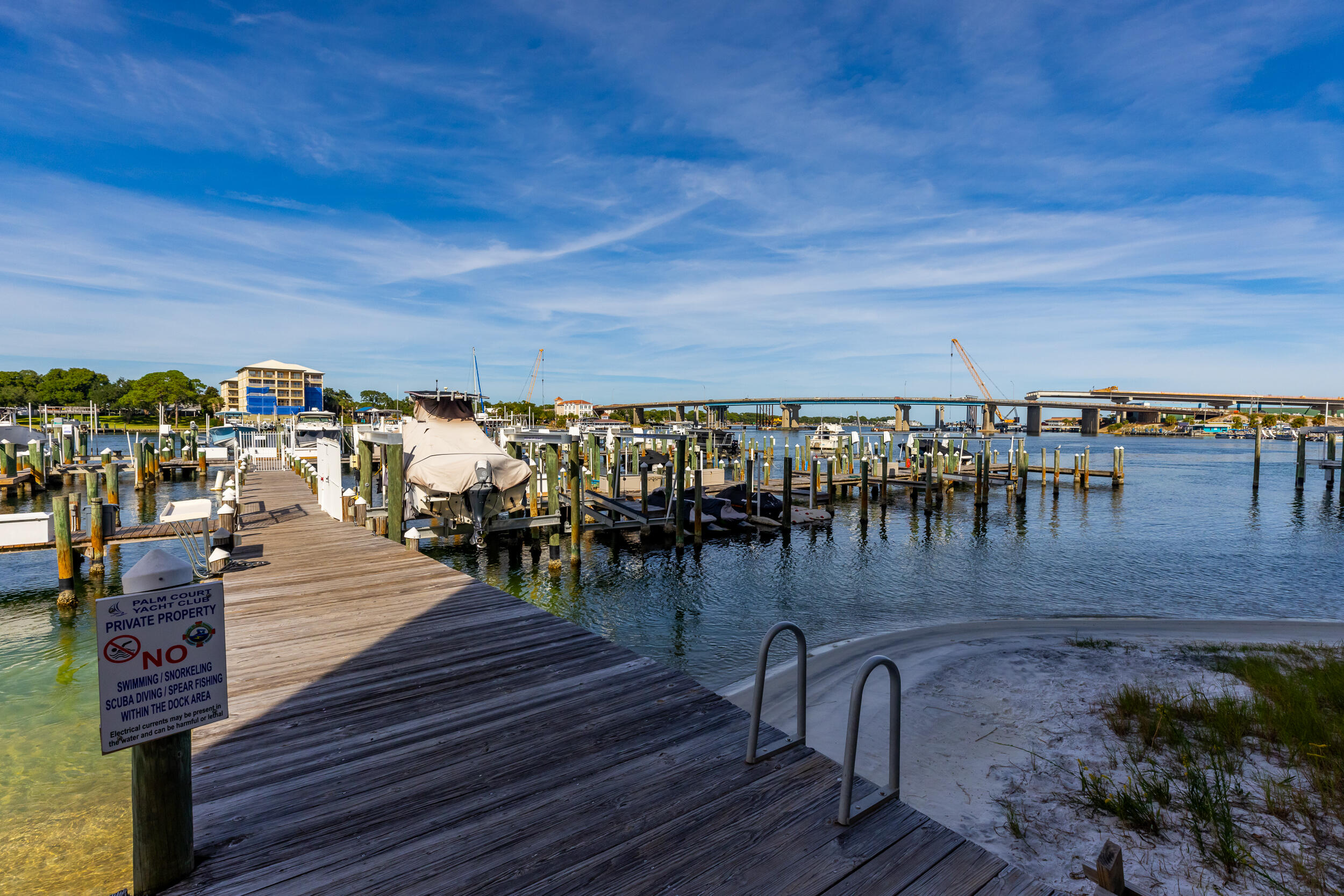 PALM COURT YACHT CLUB - Residential