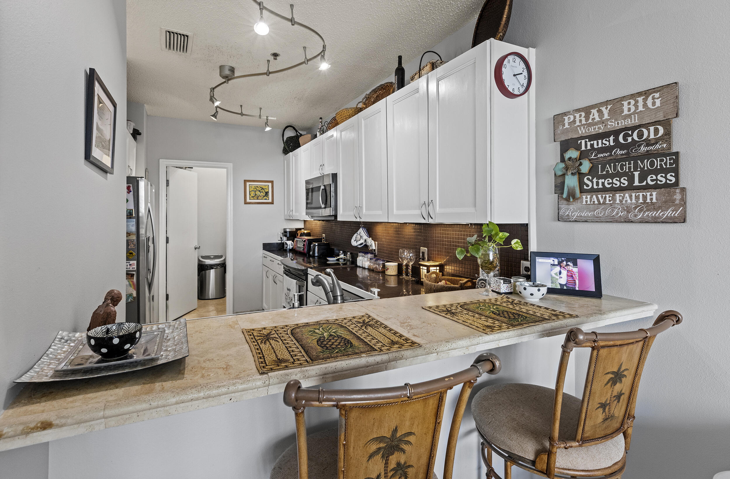 PALM COURT YACHT CLUB - Residential
