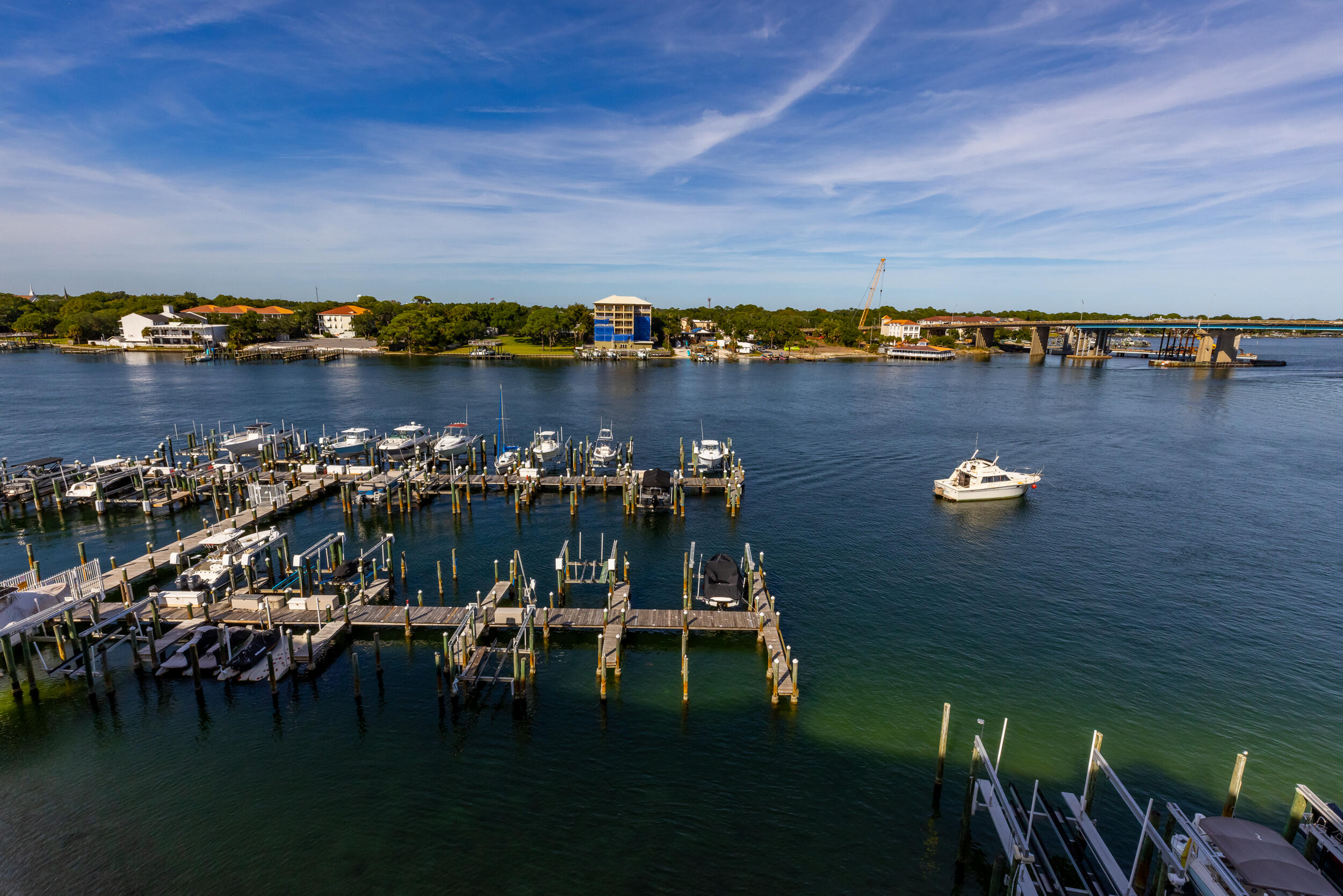 PALM COURT YACHT CLUB - Residential