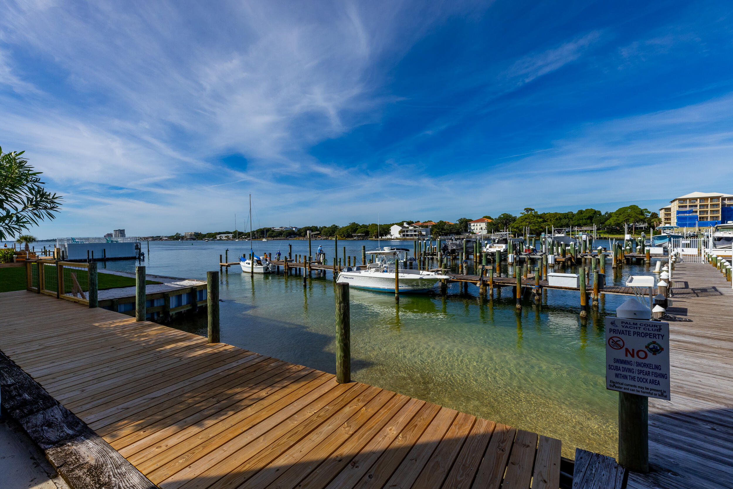 PALM COURT YACHT CLUB - Residential