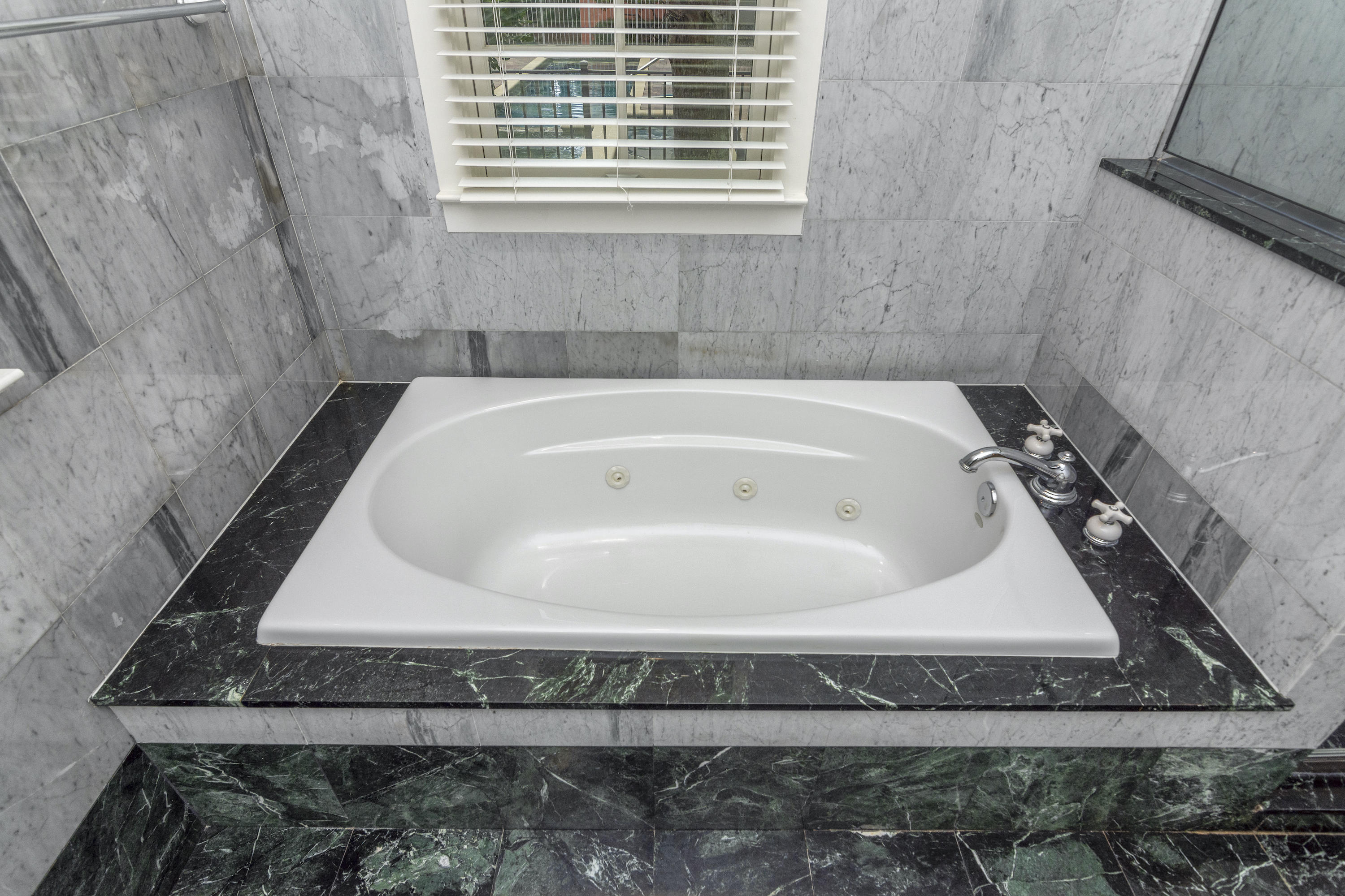 FRANGISTA BEACH 1ST ADDN - Residential