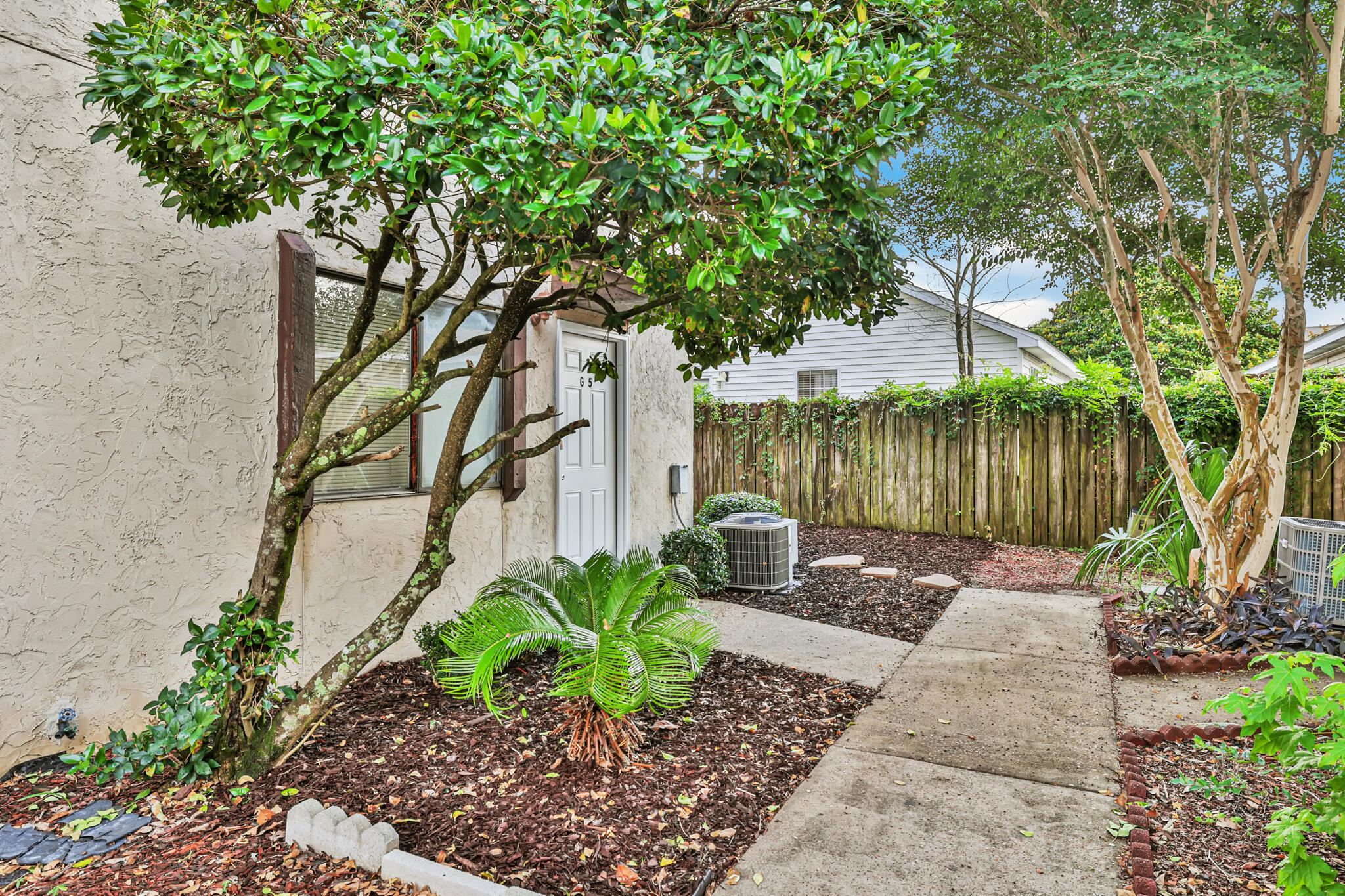 INDIAN HILLS - Residential