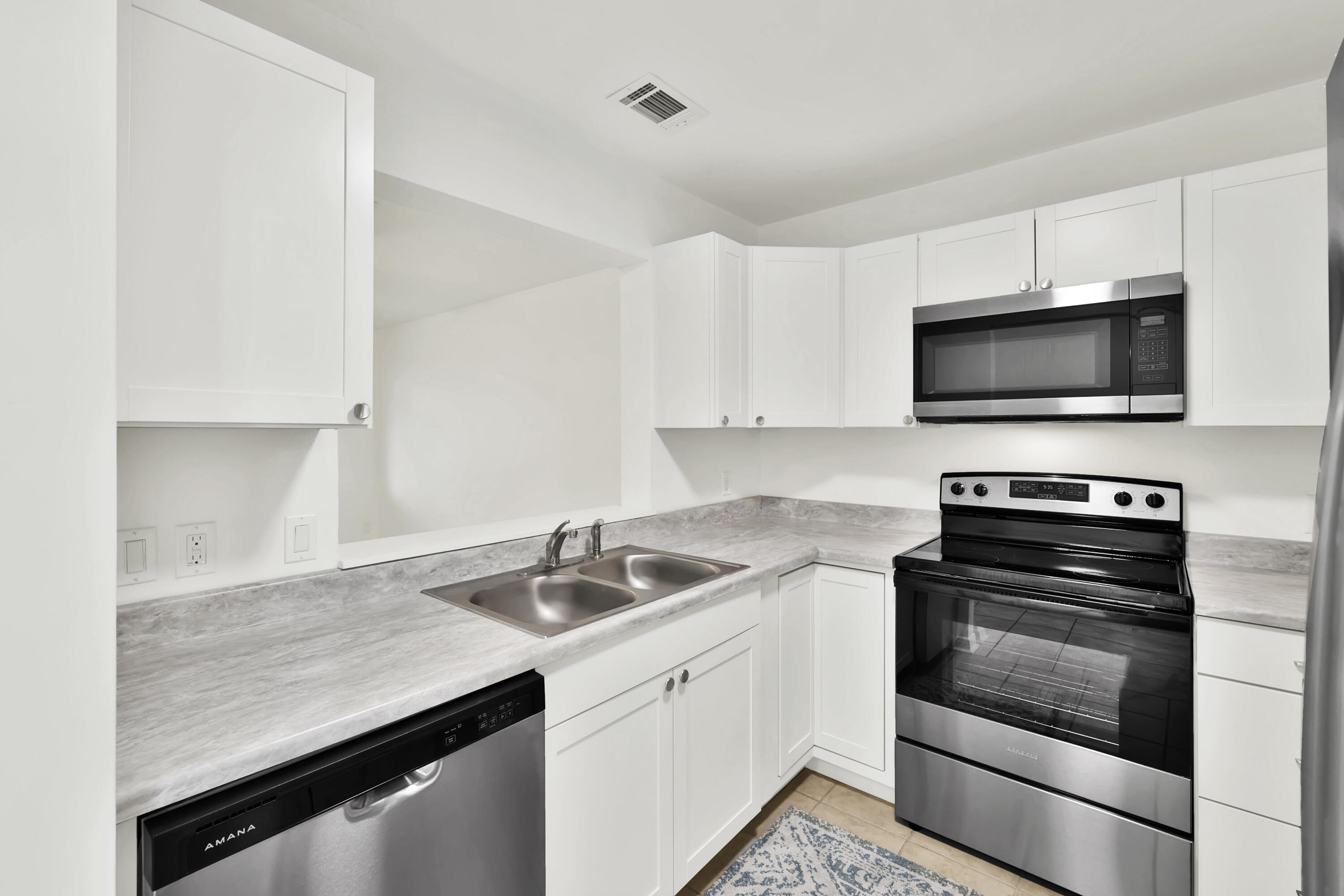 INDIAN HILLS - Residential