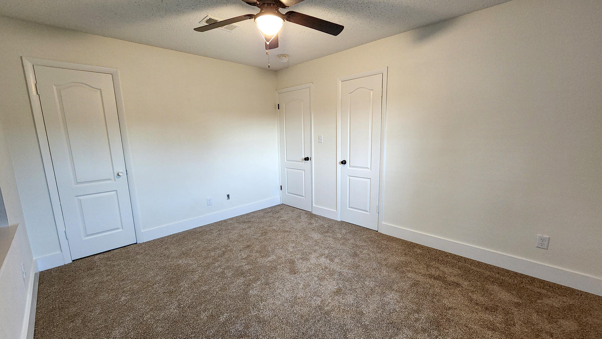 OAK TREE PARK - Residential