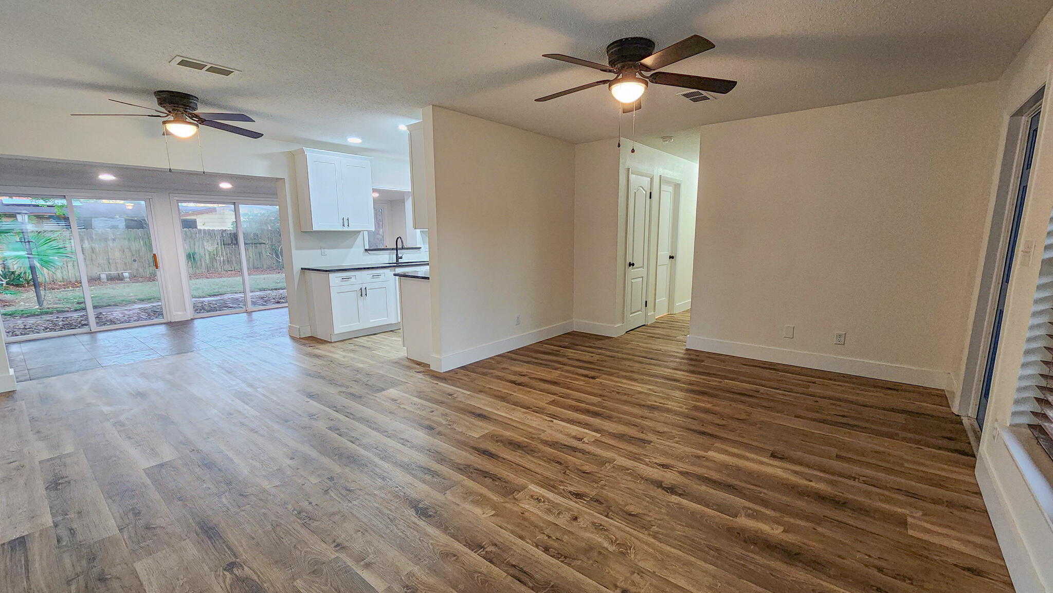 OAK TREE PARK - Residential