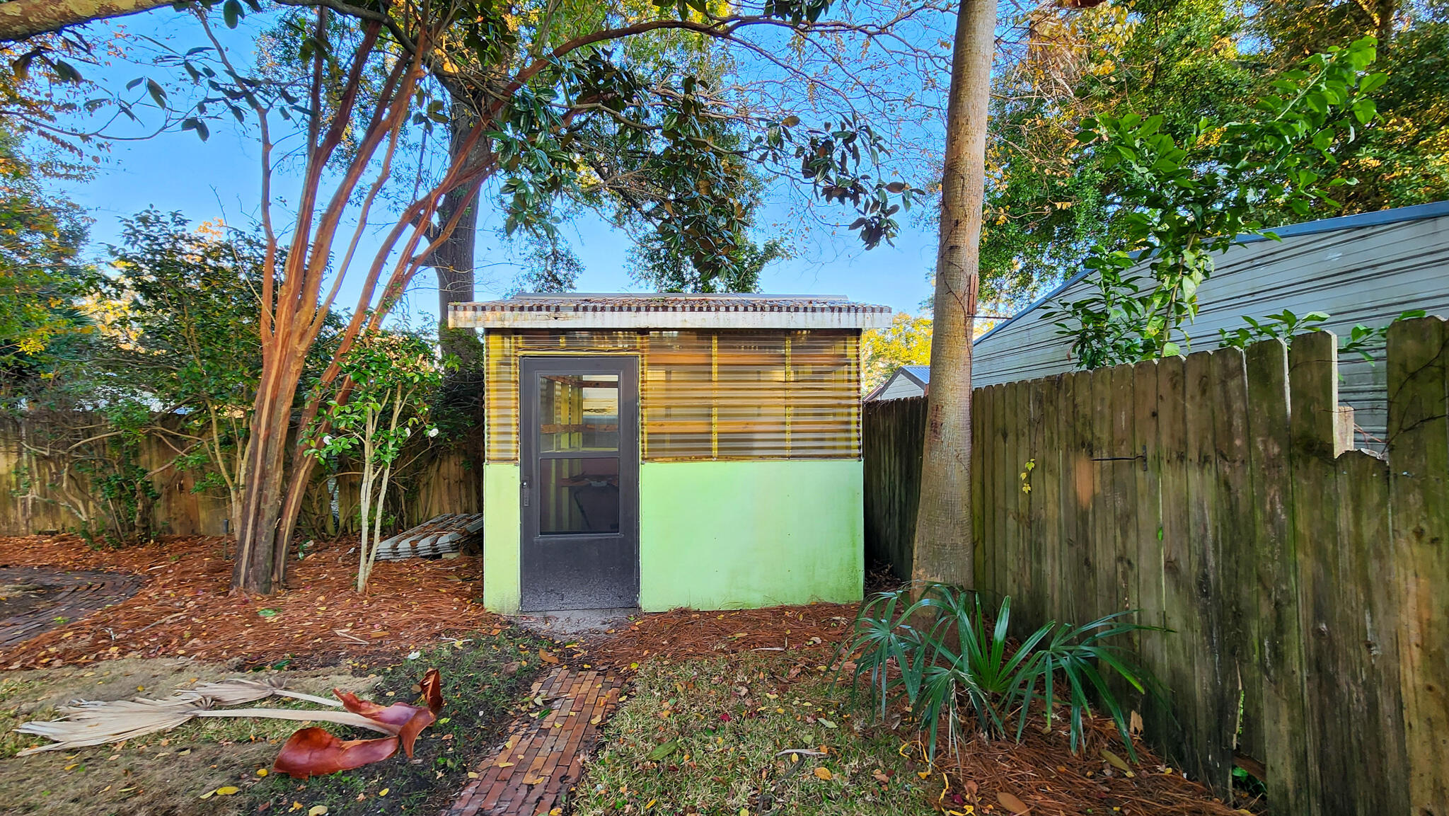 OAK TREE PARK - Residential