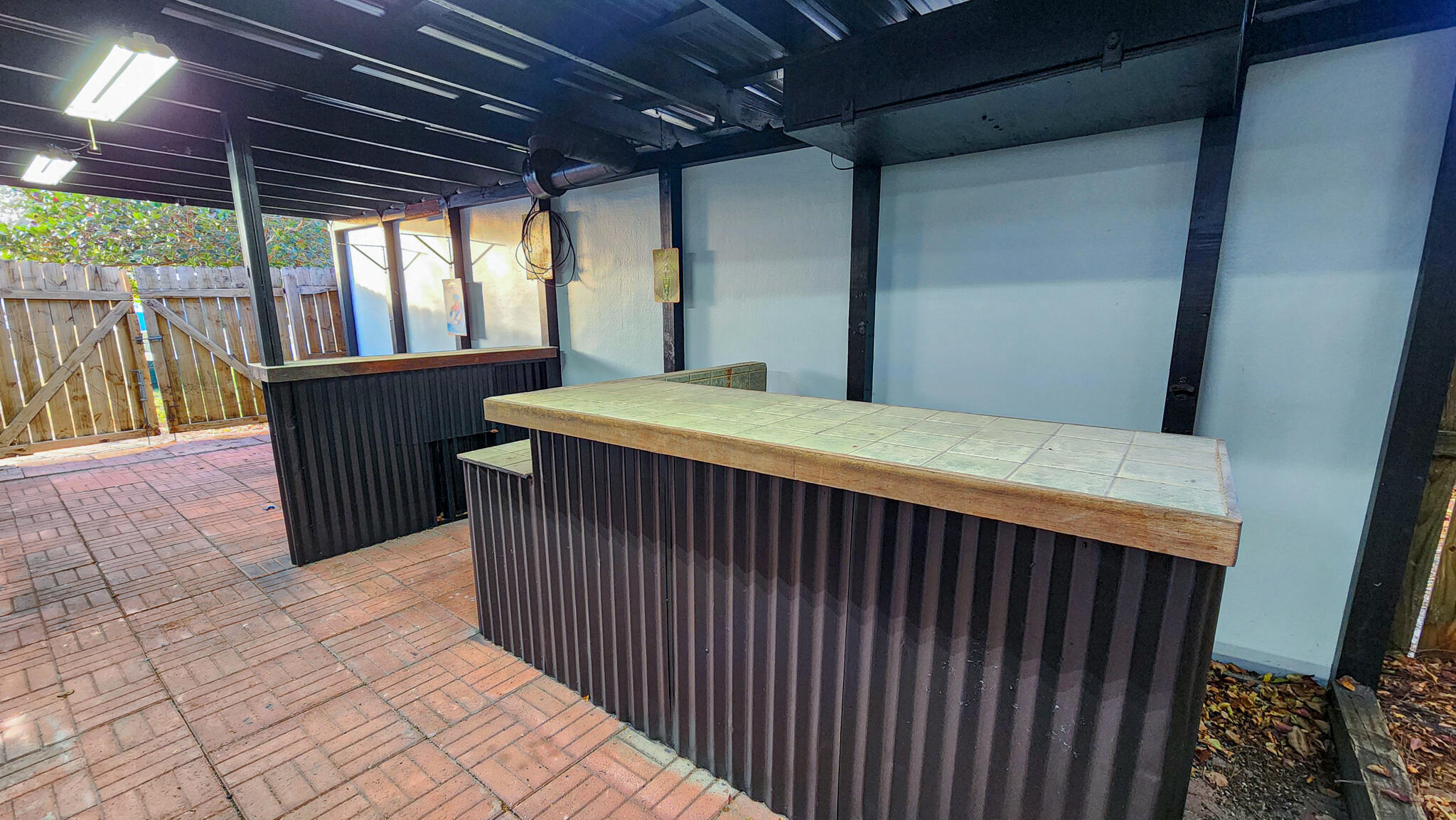 OAK TREE PARK - Residential